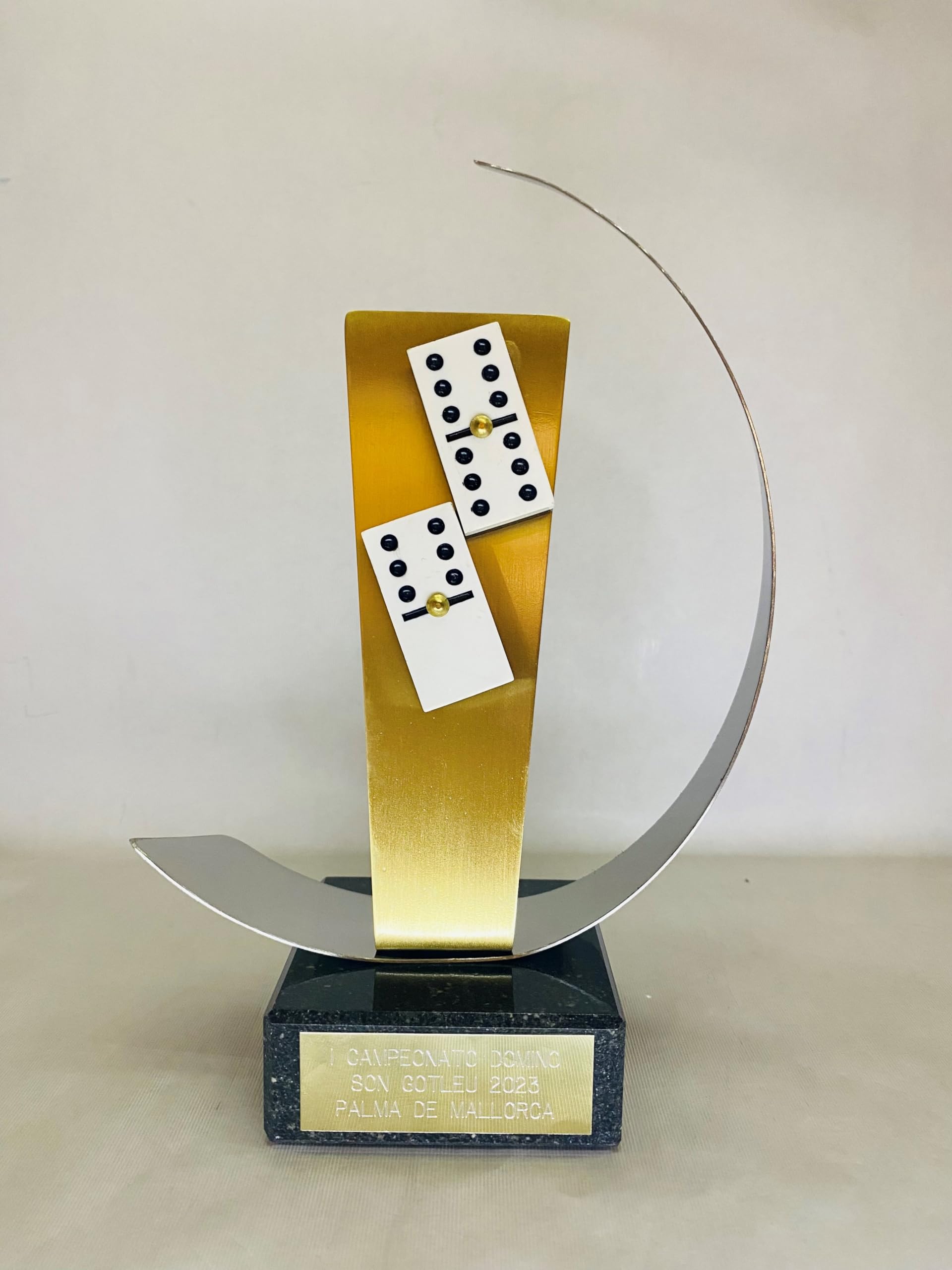 Trofeos para Dominó GRABADOS premio PERSONALIZADO