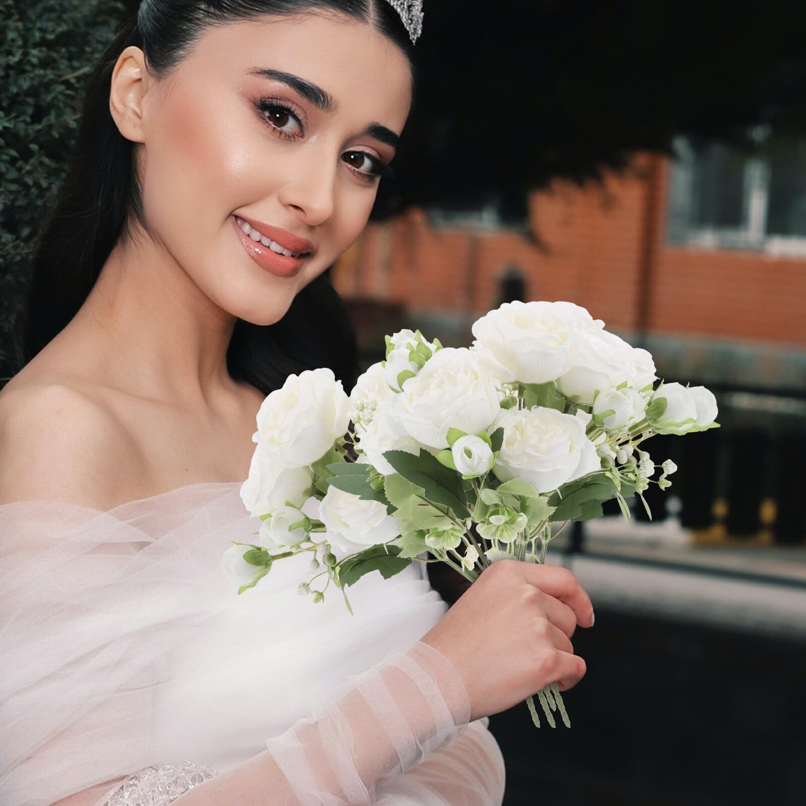 iplusmile Künstlicher Pfingstrosenstrauß aus Seide 10 Stück Weißer Kunstblumenstrauß für Tischdekoration Vielseitige Hochzeits und Fotorequisiten Elegante Wohnaccessoires