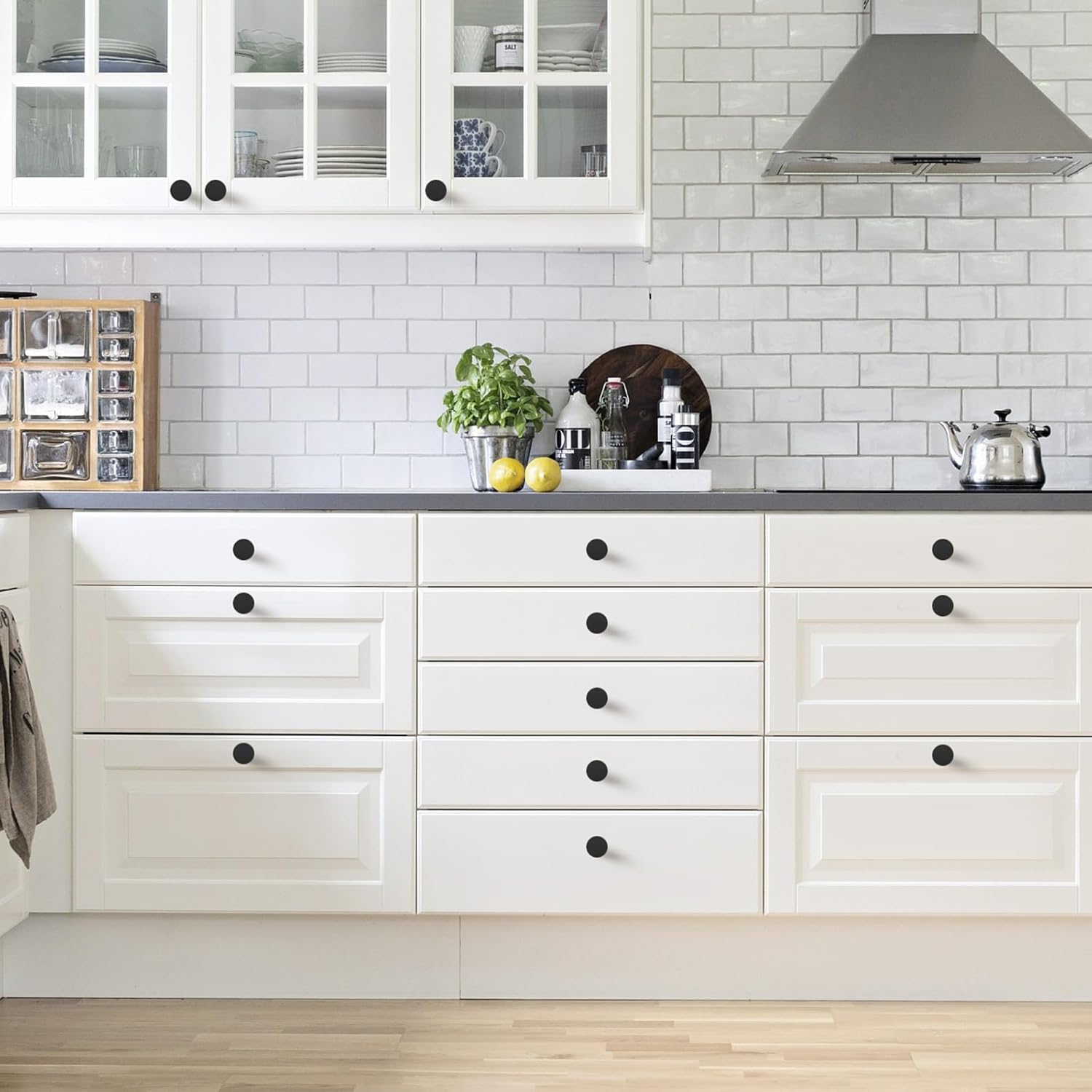 25 Pack Matte Black Cabinet Knobs for Kitchen Cabinets and Dresser Drawers，Round Single Hole Hardware Handles Pulls，Cupboard Drawer Knob