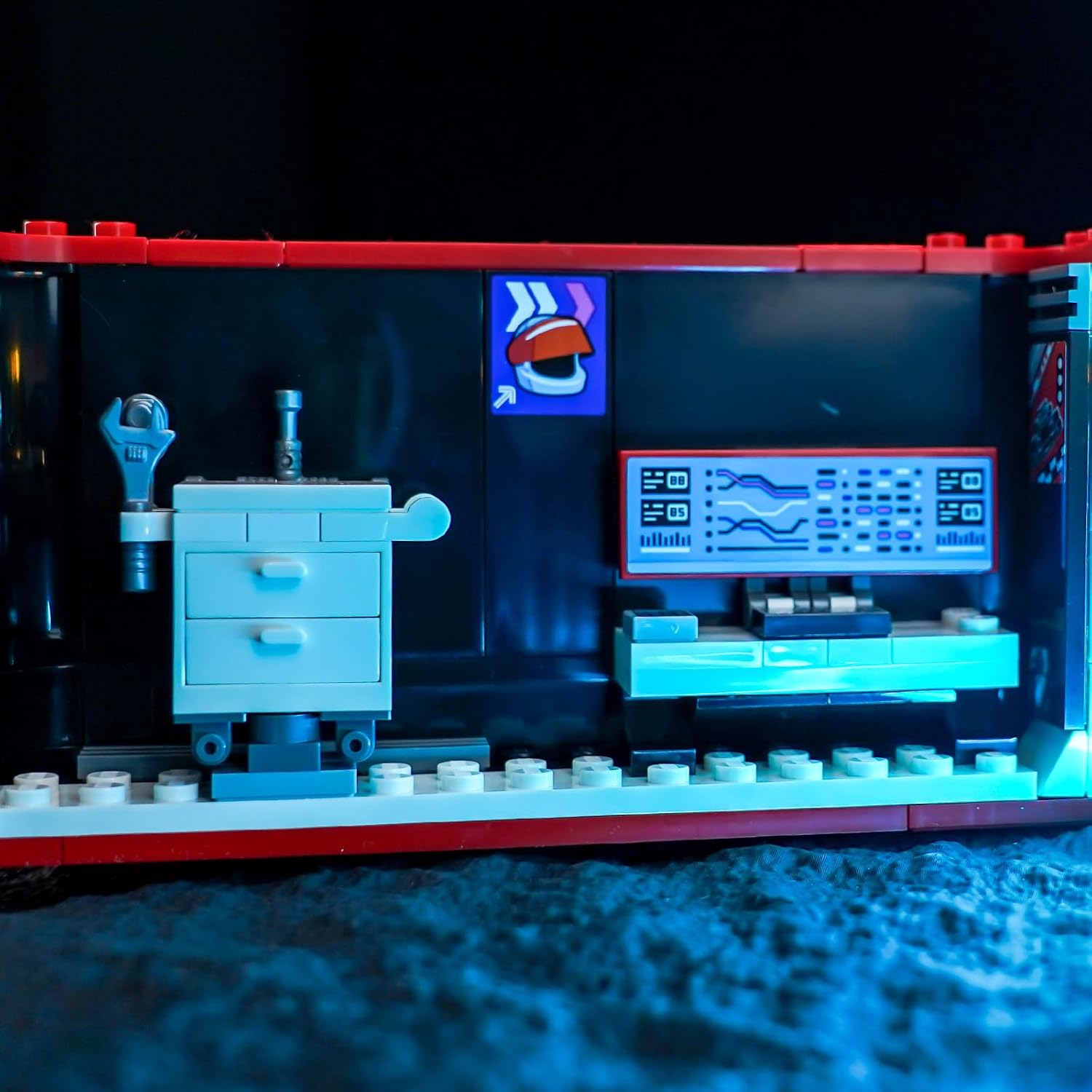 LocoLee Light kit Compatible with Lego F1 Garage & Mercedes-AMG & Alpine Cars 60444- No Model Only Light, LED Lighting Accessories Compatible with Lego F1 Garage & Mercedes-AMG and Alpine Motorsports