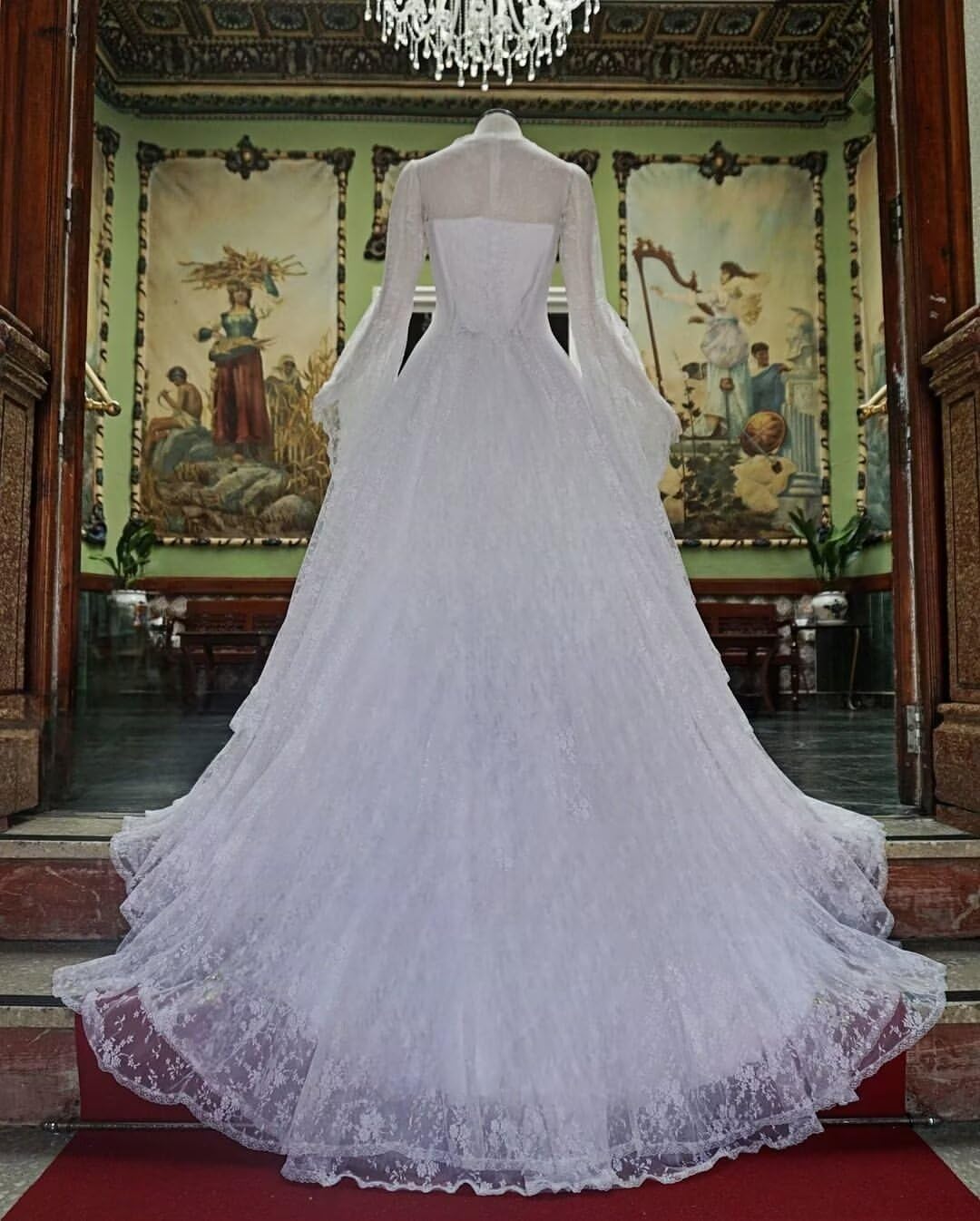 Mouccy Lace Victorian Dresses for Women Flare Sleeve Medieval Wedding Dress for Bride Tulle Gothic Ball Gown with Overcoat