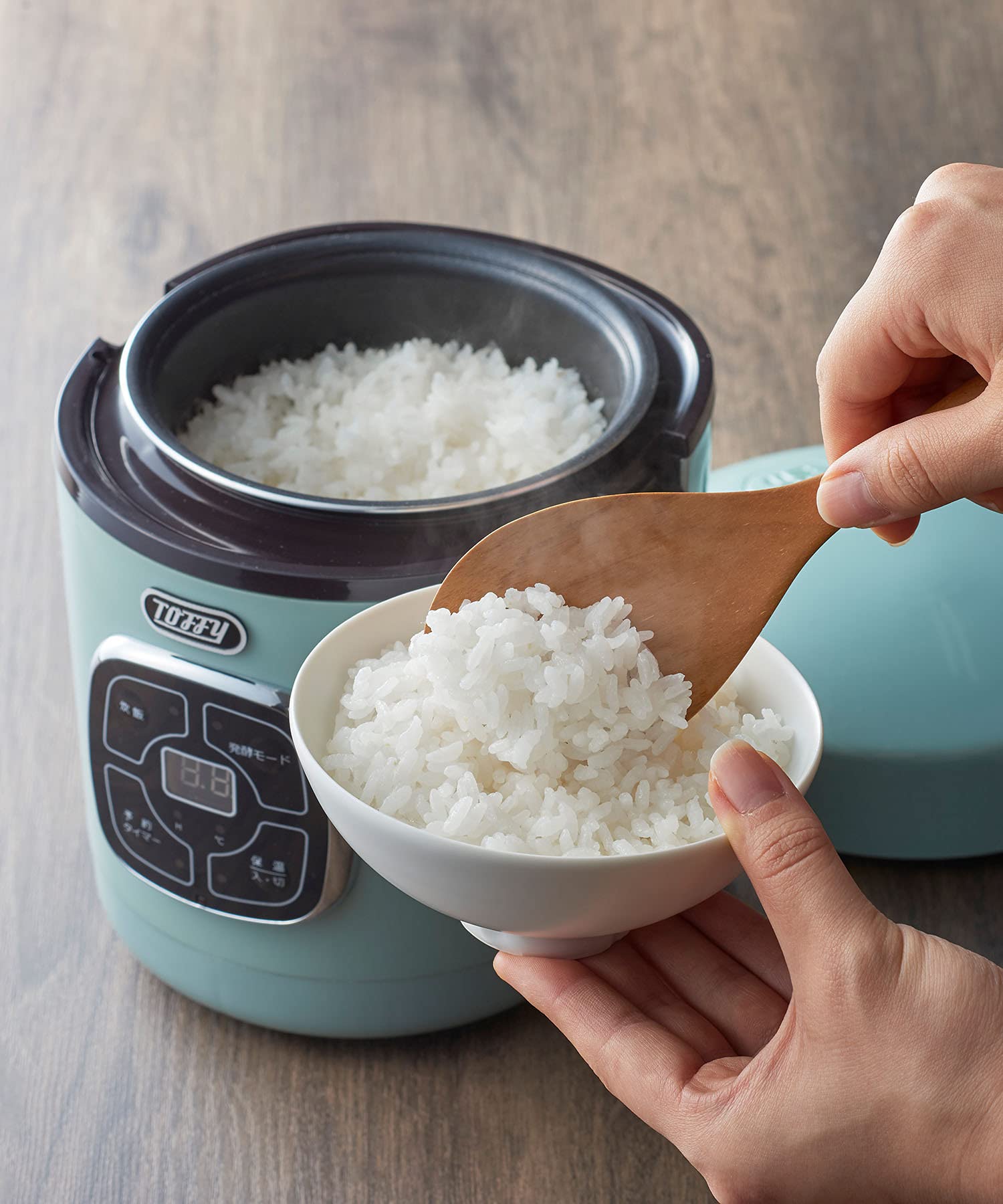 Amazon | 【Toffy/トフィー】 マイコン炊飯器 K-RC2 (ペールアクア 