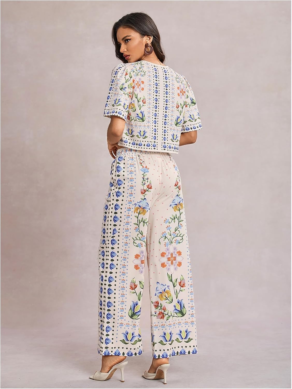 WDIRARA Women's Boho Floral 2 Piece Palazzo Pants Set Short Sleeve Tie Front Blouse Wide Leg Pants Vacation Outfits