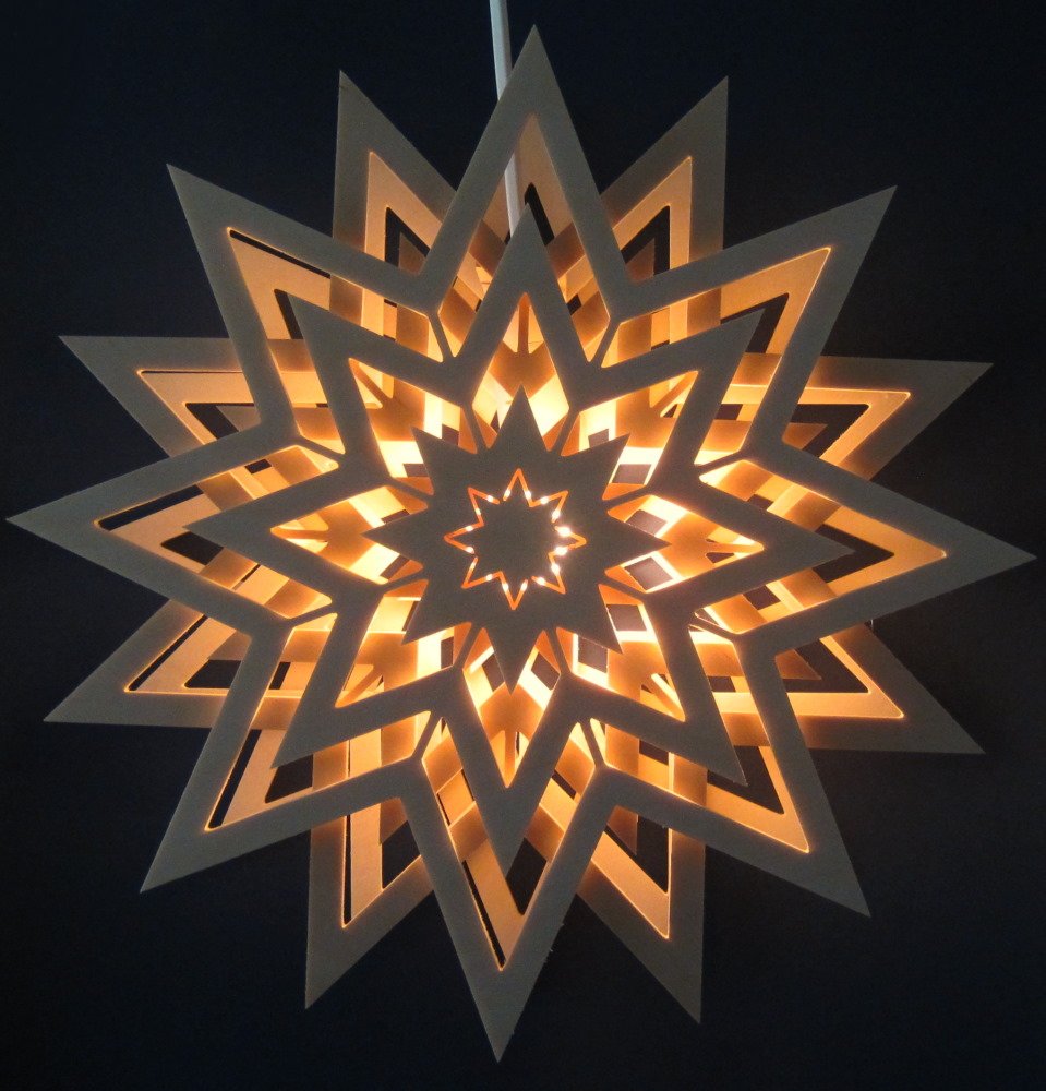 Fensterschmuck Stern beleuchtet