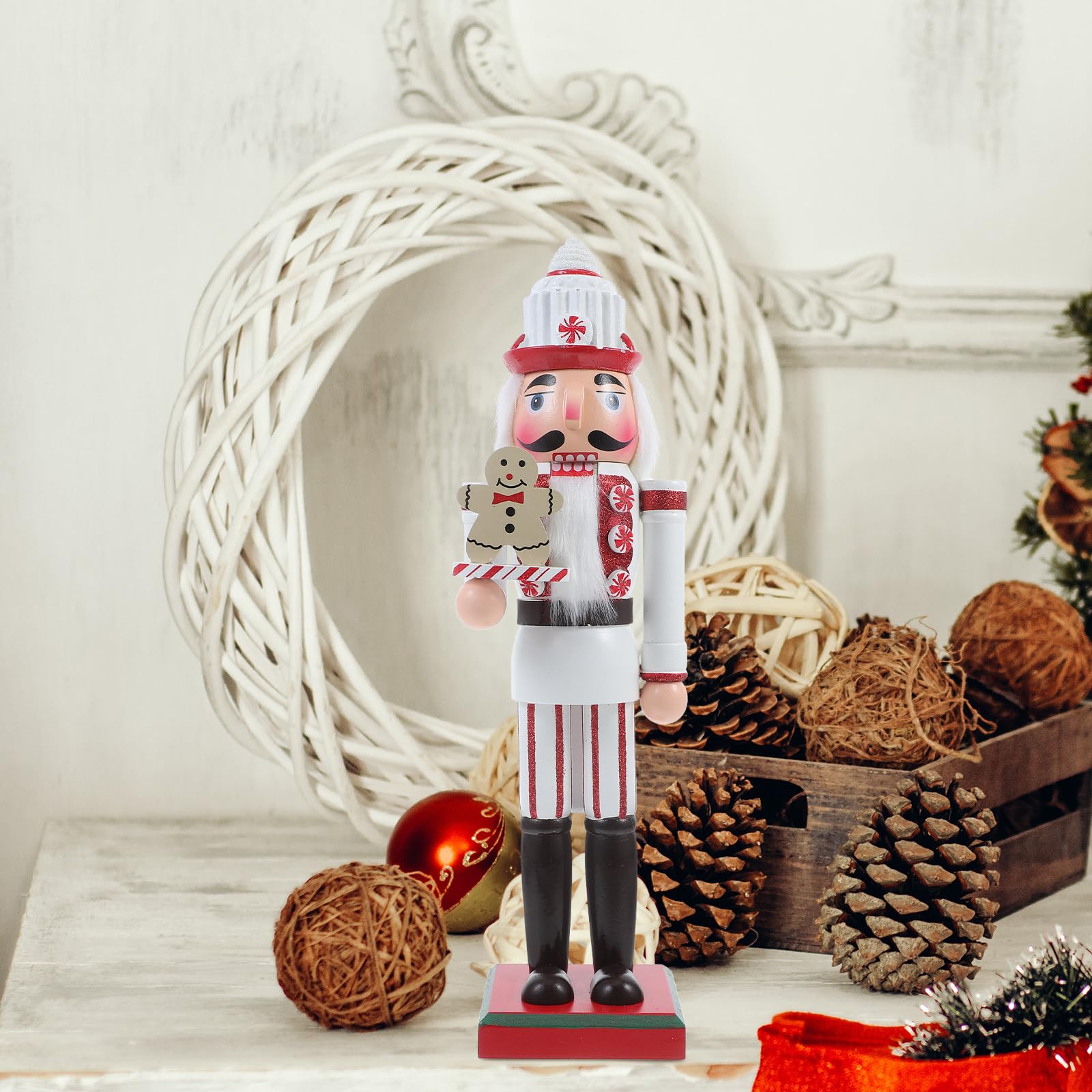 Ciieeo Holz Nussknacker Desktop Dekoration Kreativer Handbemalter Traditioneller Weihnachtsnussknacker 14 Zoll Festliche Ferienschmuck Figur