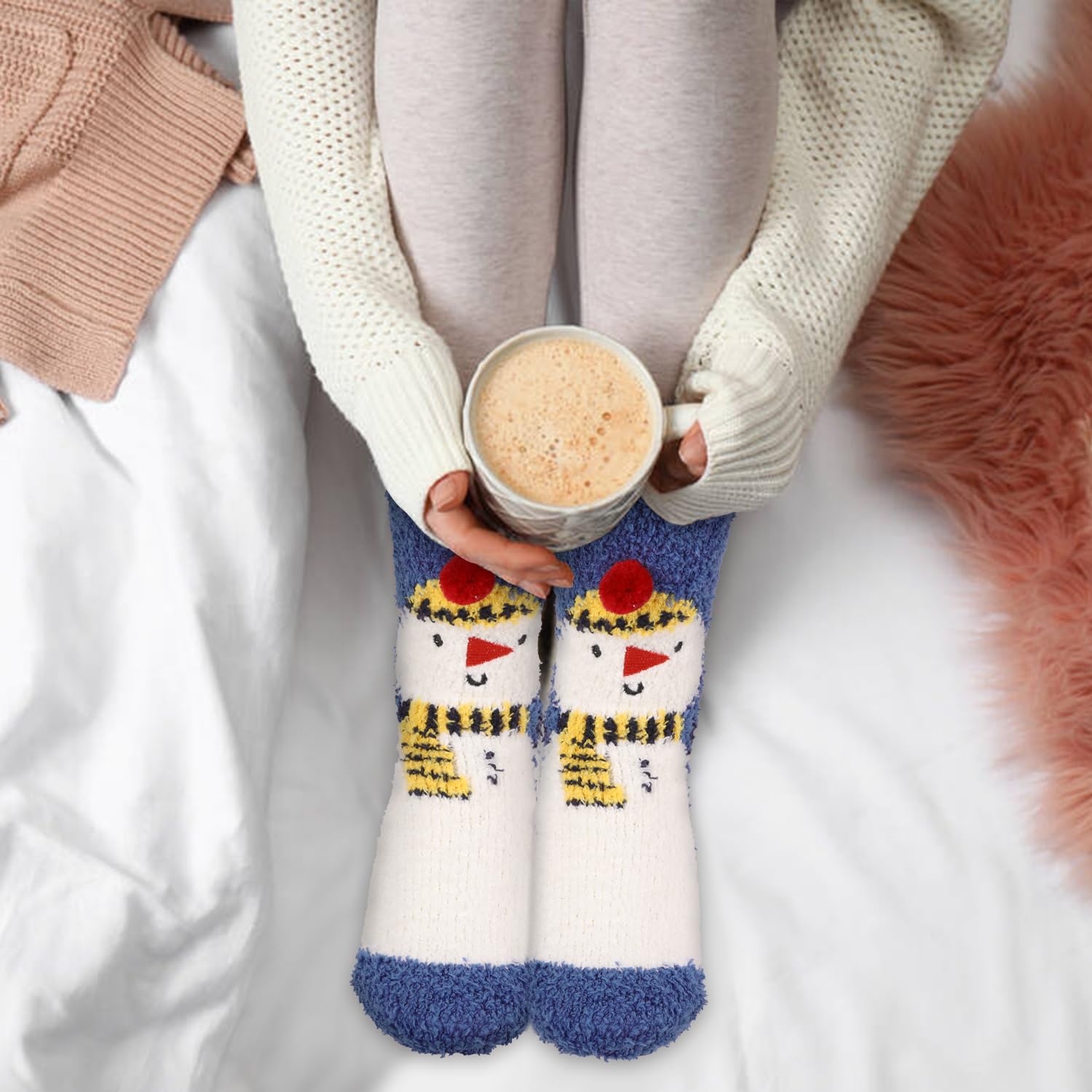 SULOLI 5 paires Chaussettes de Noel avec Sac Cadeaux Chaussettes d’Hiver | Chaud Tricot Pompon Décoration Femme Noël Épais Chaussette à la Maison