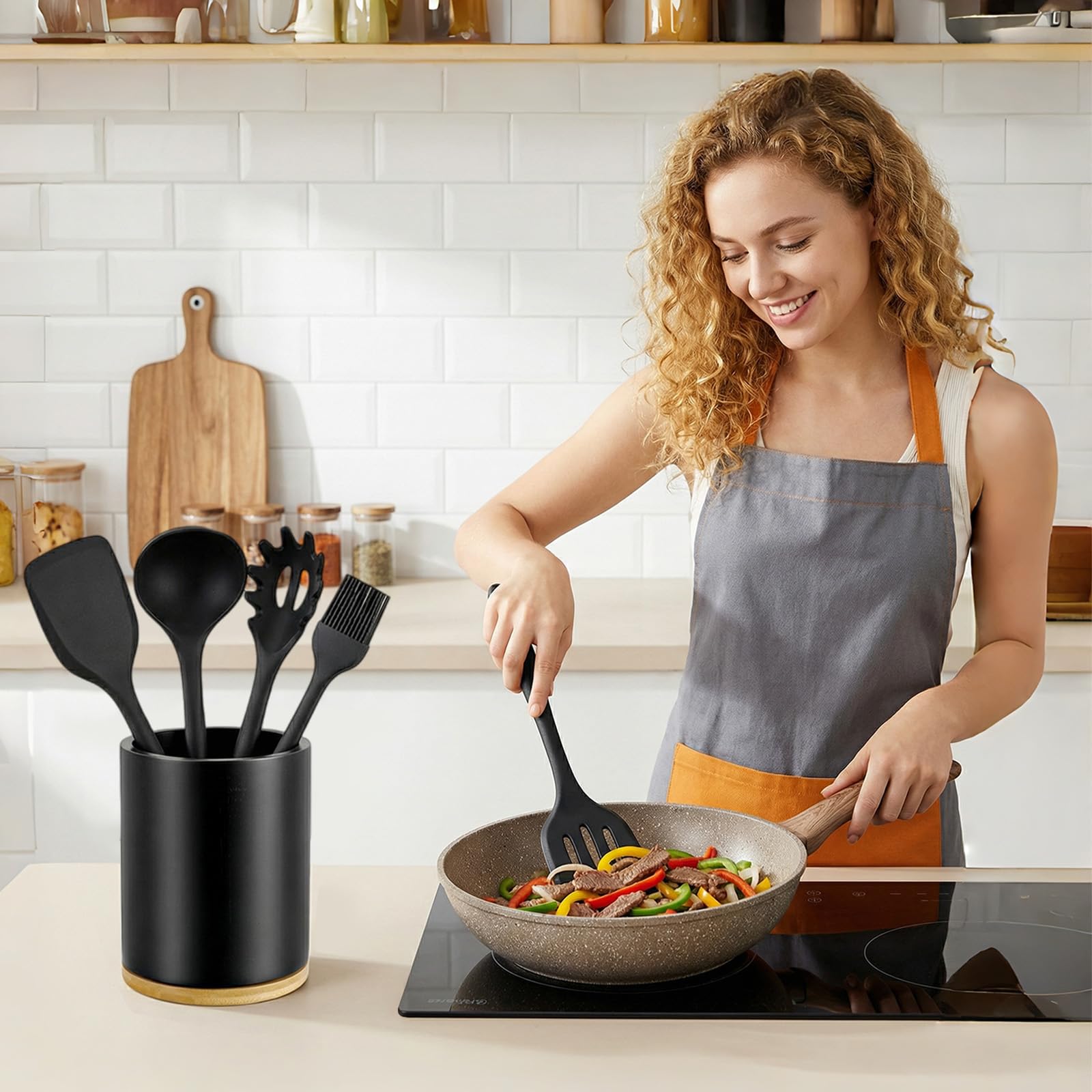 Portautensili da Cucina in Bambù Girevole 360°, Nero, 18.5×15.5×15.5cm, Impermeabile, Portautensili per Utensili da Cucina con Spazio 10-15 Utensili per Bancone da Cucina.