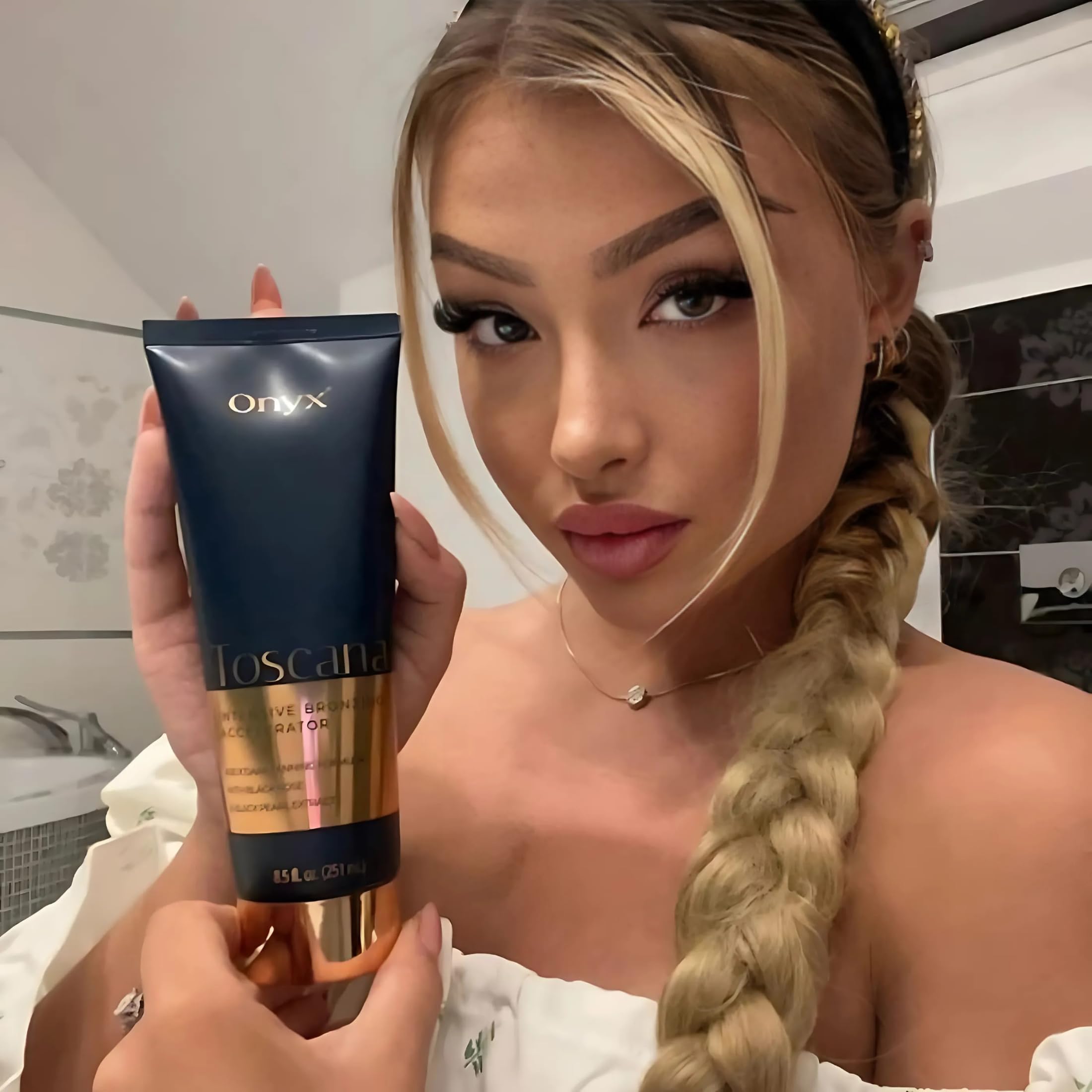Toscana - balsam do opalania w solarium, krem przyspieszający opalanie oraz brązujący skórę, biały bronzer z formułą odżywczych olejów, efekt ciemnej opalenizny bez plam i smug