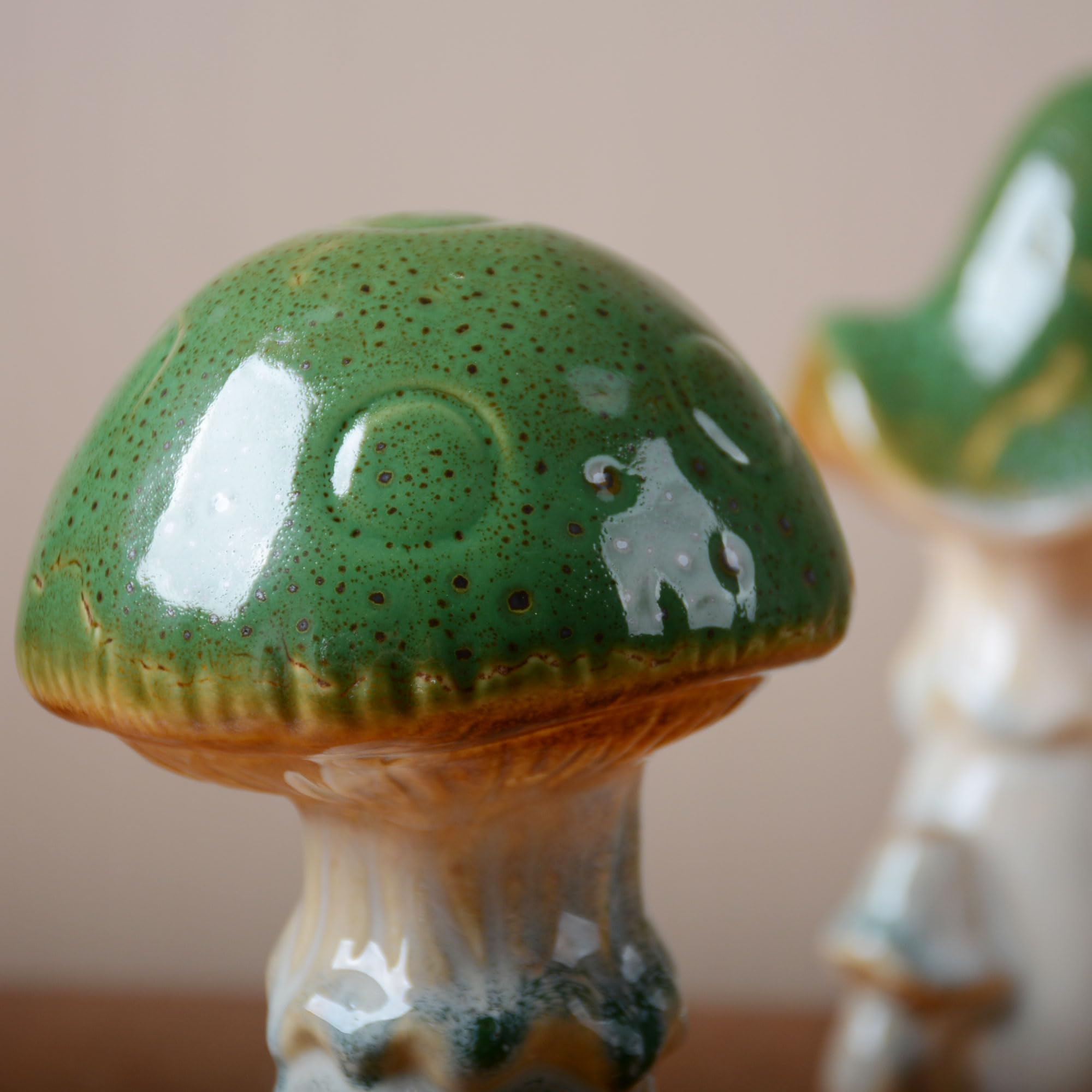 SEINHIJO Statua Decorativa Funghi Scultura Giardino Figurine Moderna Arts Regalo Ceramica Statuetta per Patio Cortile 17cm