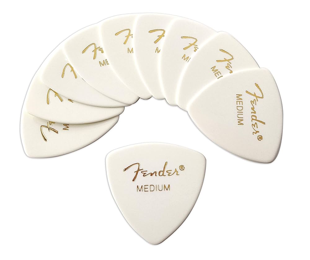 Amazon | Fender ピック×10枚 トライアングル MEDIUM-WHT