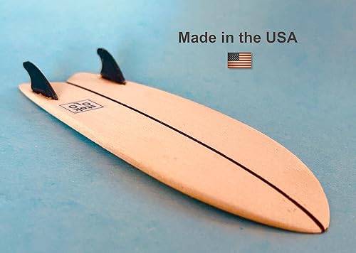 Miniatura 7 de Escultura de arte de surf de 5.5 pulgadas con doble aleta de pez tabla de surf para decoración retro de surf, escritorio de oficina en casa, poses