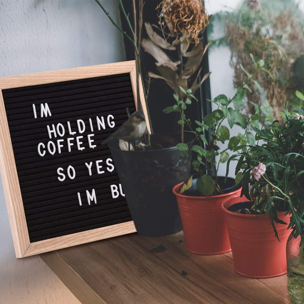 Tablero de letras de fieltro negro con 326 letras blancas intercambiables, marco de roble premium de 10x10 pulgadas para decoración del hogar, oficina, aula, restaurante