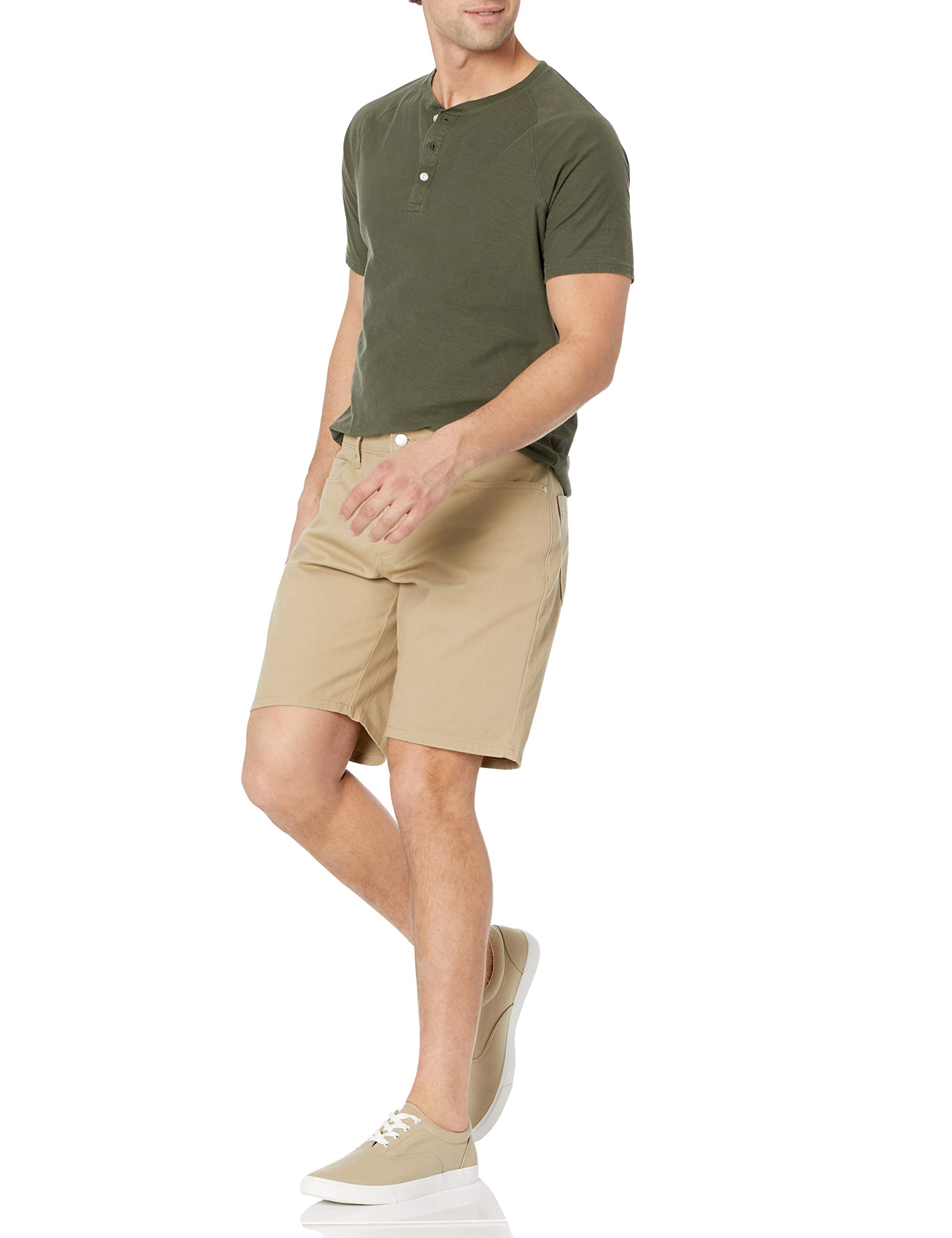Amazon Essentials Men's Straight Fit 9“ (23cm) Stretch 5-Pocket Jean Shorts — view 4