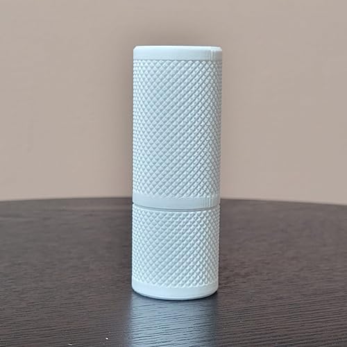 Vista 24 de Znet3D Eye Drop Vial Holder & Travel Carry Case - Securely Holds Three (3) Single-Use Vials - Screw-On Lid, Knurled Pattern - Keep Vials Safe & Silk