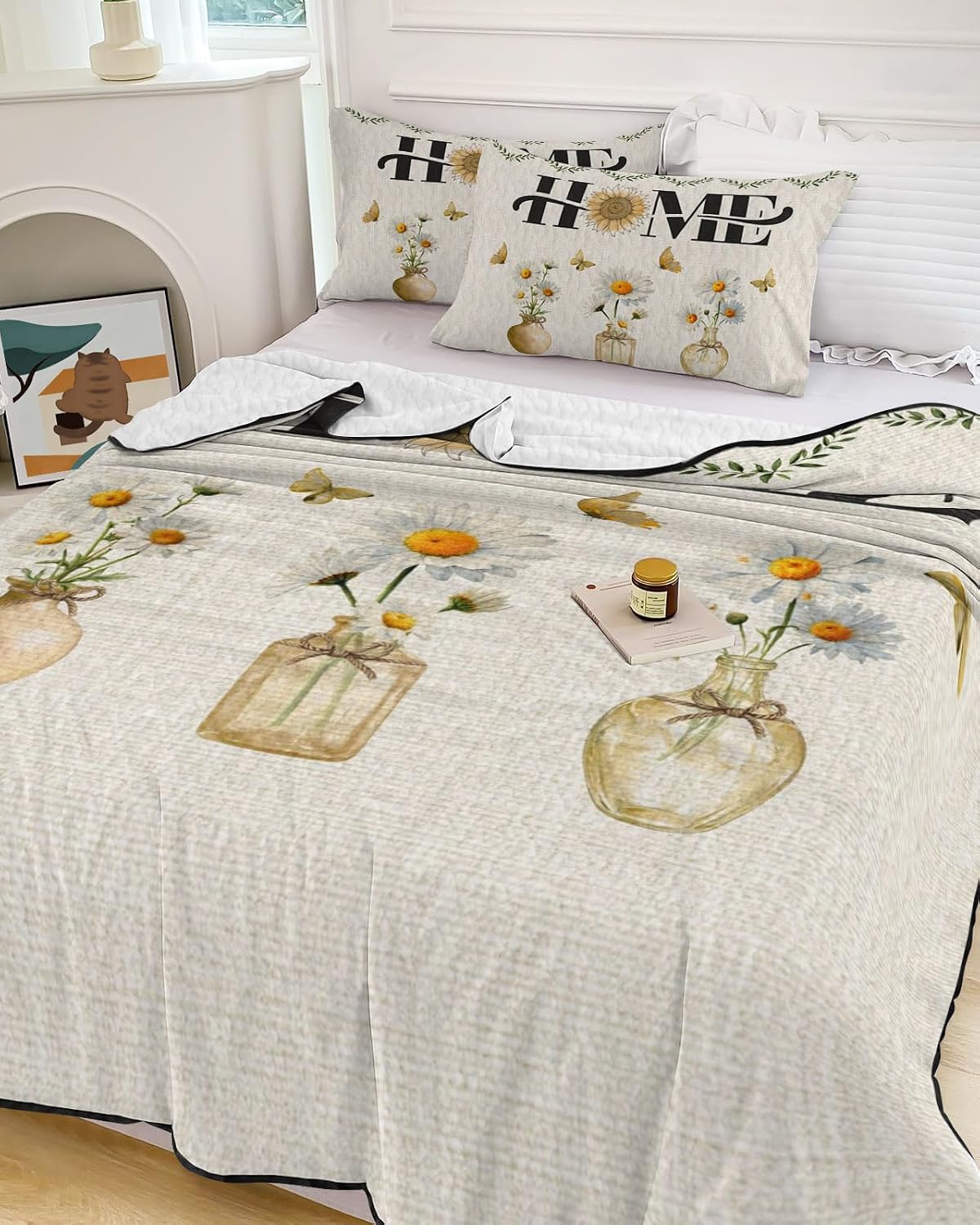 Queen Size Quilt Set, Farmhouse Daisy Flower Leaf Butterfly Lightweight Bedspread Coverlet Set Summer Quilt with 2 Pillow Shams, Rustic Home Linen Texture 3 Piece Comforter Bedding Set