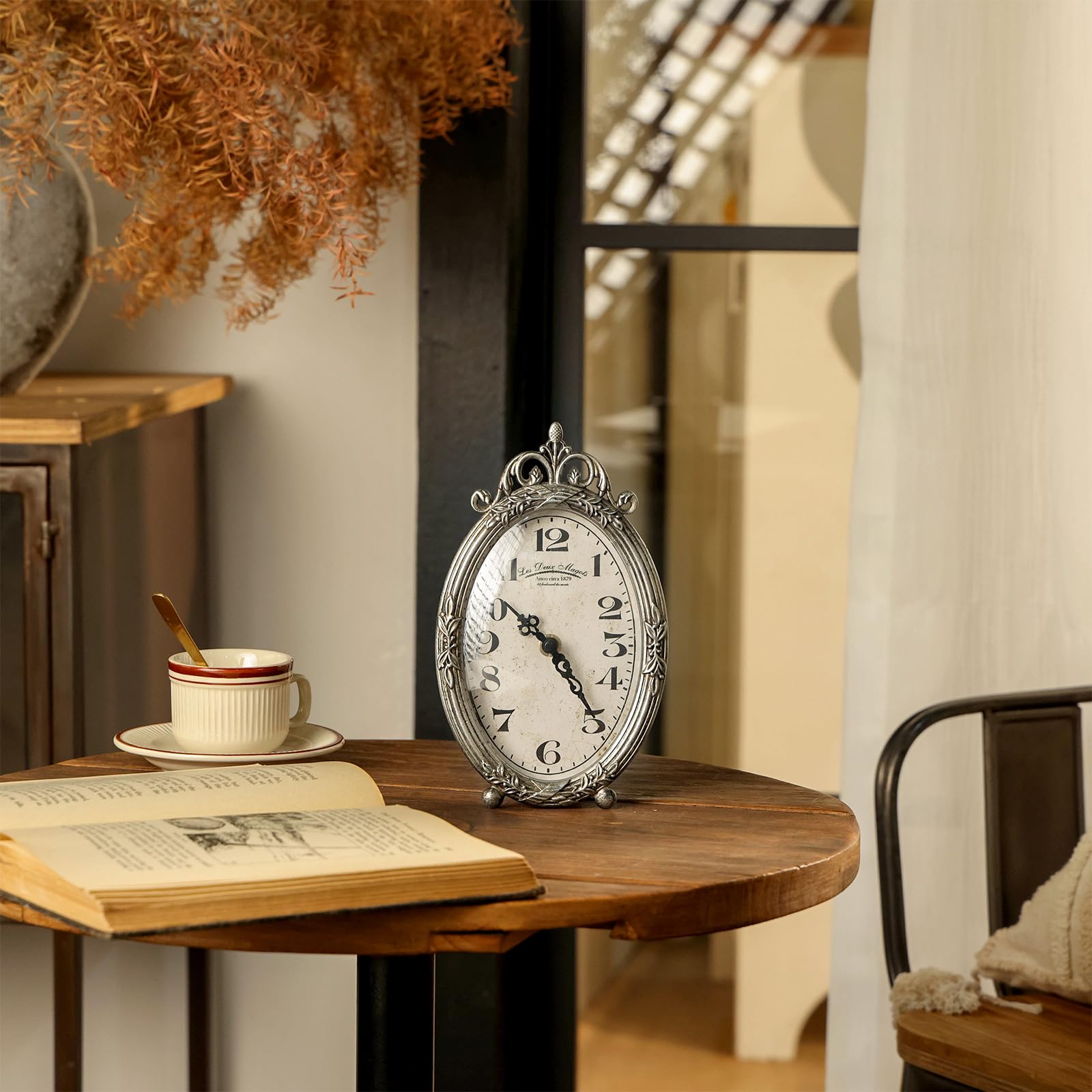 Nikky Home Vintage-Tischuhr, leise, Nicht tickend, batteriebetrieben, Schreibtischregal, Kaminsims, kleine Metall-Uhr für Wohnzimmer-Dekoration, Retro-Silber