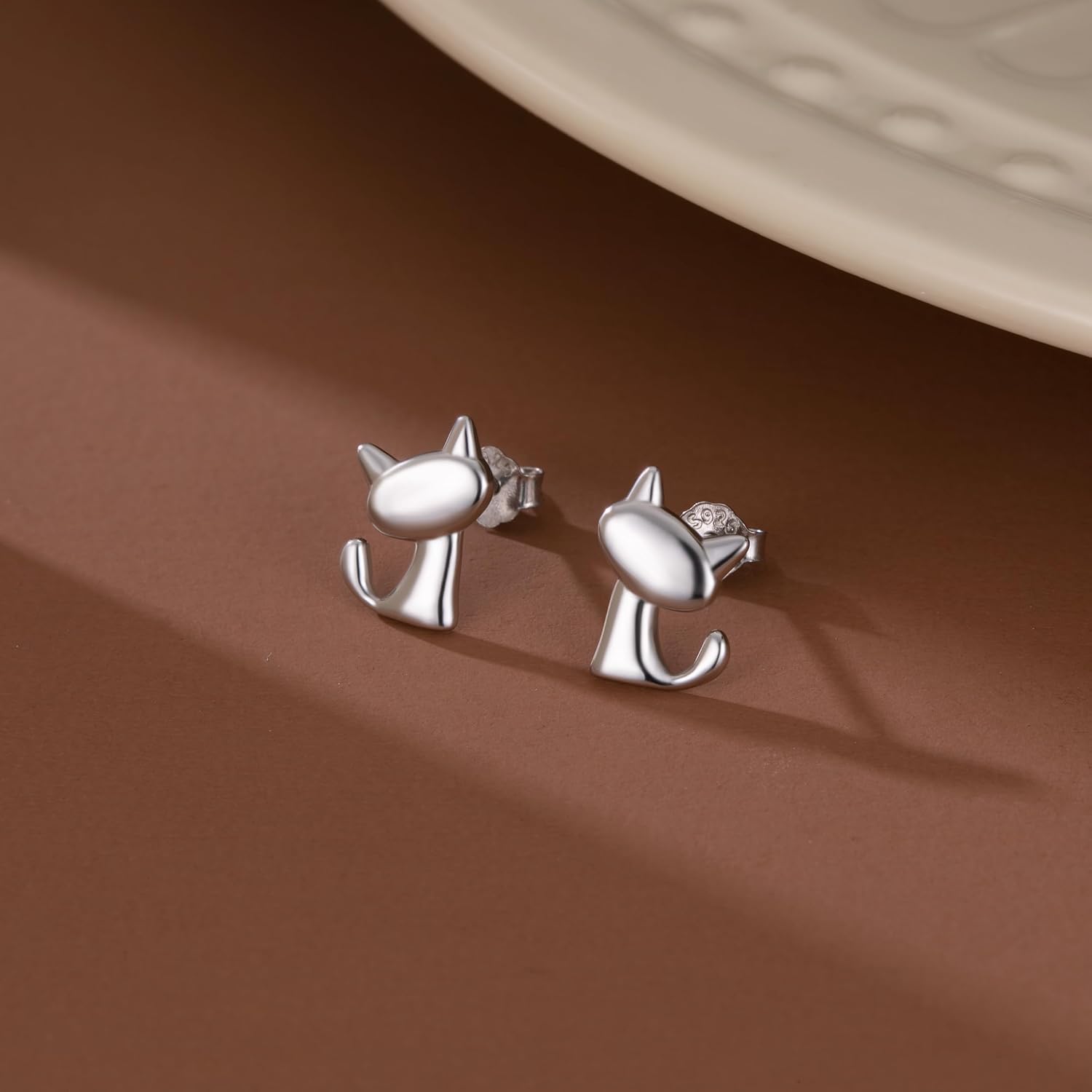 SLUYNZ 925 Sterling Silver Cat Stud Earrings for Women Teen Girls Cute Cat Earrings Studs Animal Earrings Cat Jewelry for Cat Lovers