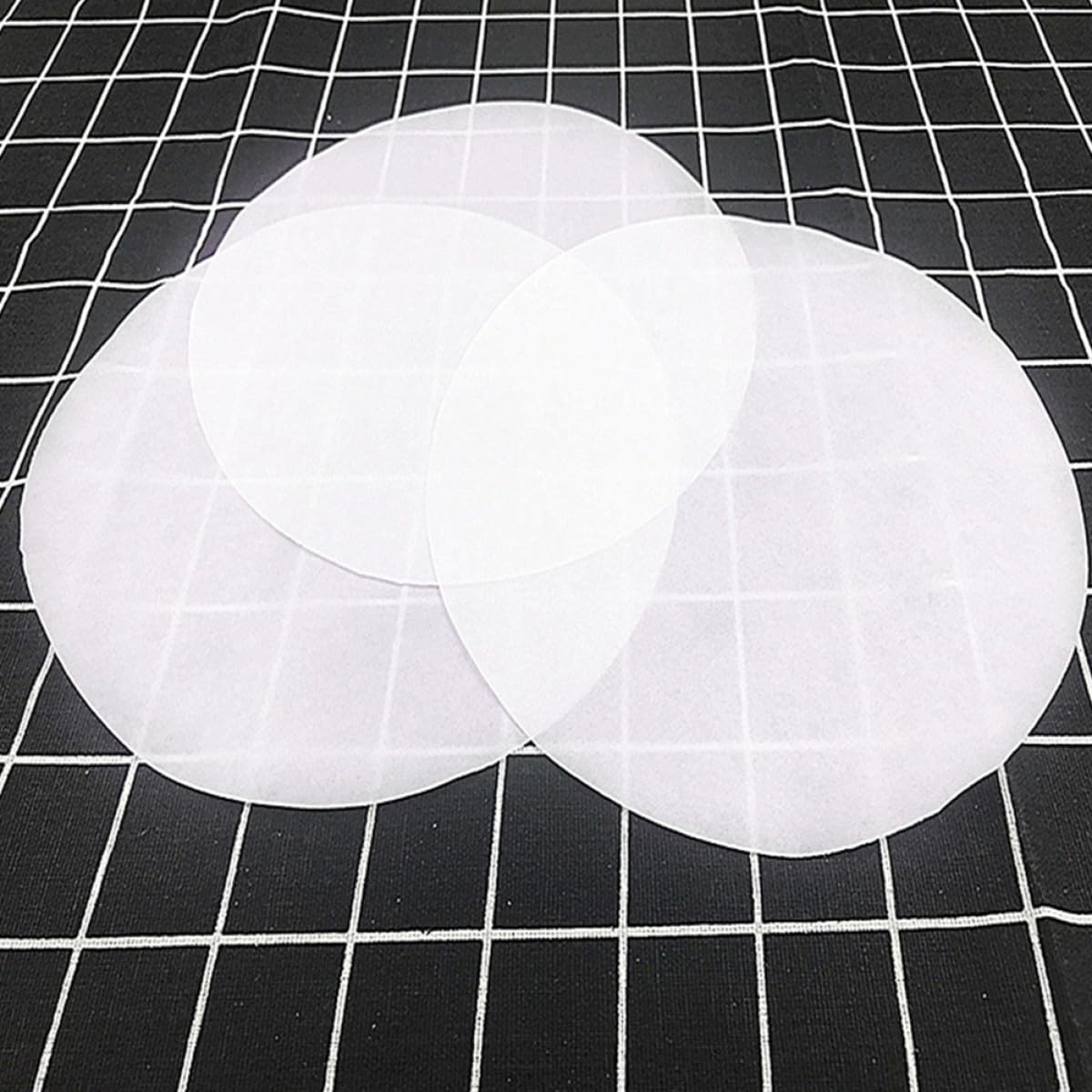 Papier Parchemin Rond Blanc Résistant Haute Température et Antiadhésif pour Cuisson et Grillade à Domicile, Lot de 500 Feuilles en Papier de Cuisson