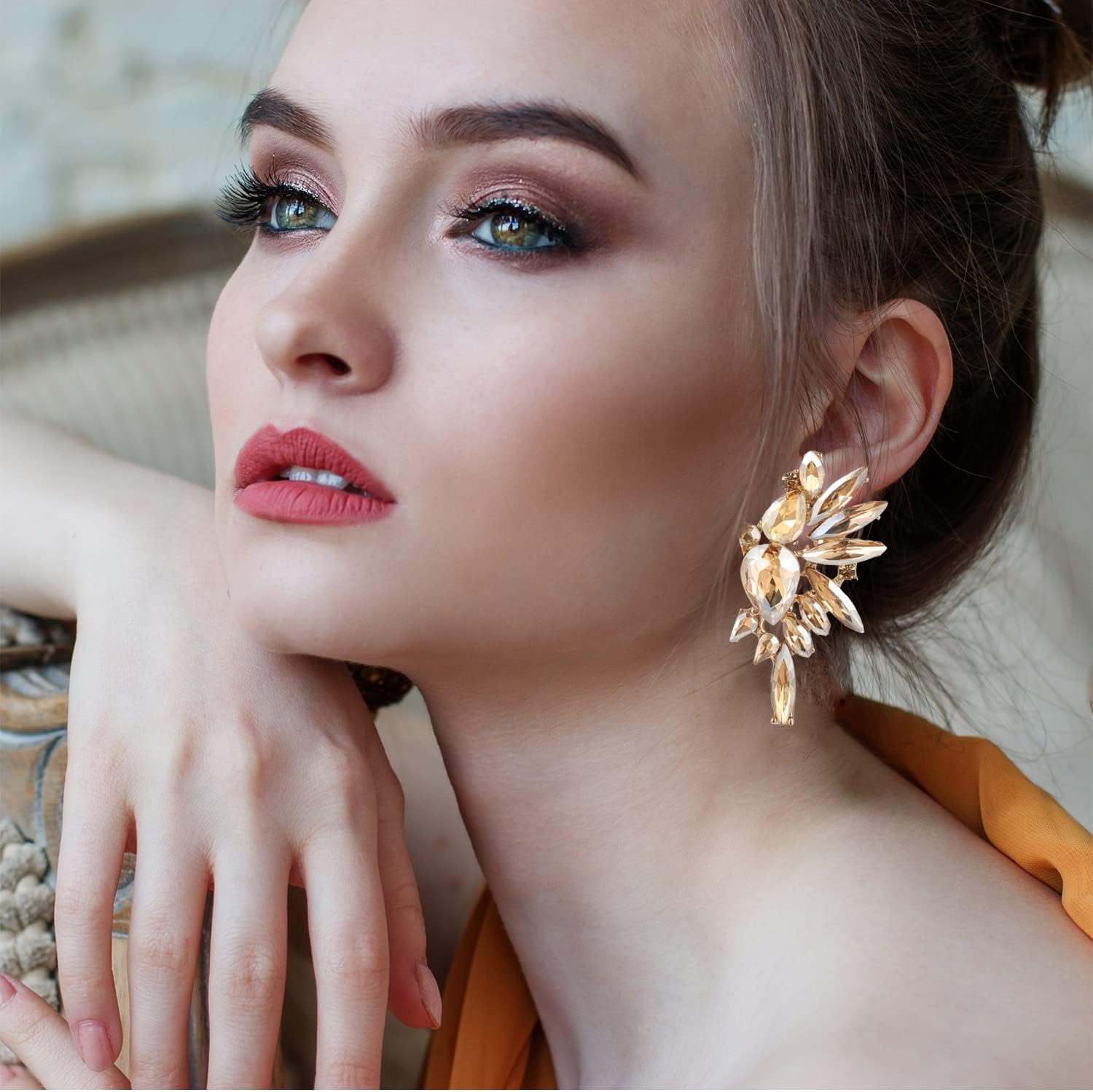 Vintage Rhinestone Statement Clip on Earrings Retro Crystal Drop Dangle Earrings Cluster Non Pierced Earrings for Women - Image 3