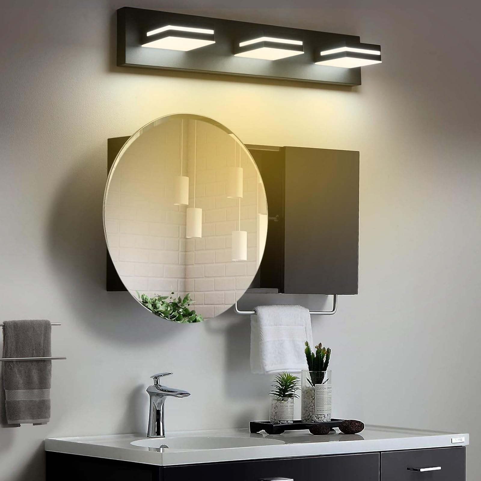 LED Spiegelleuchte Bad Wandleuchten 350° Drehbar Einstellbarer Winkel Wandleuchte Spiegelschrank Wandbeleuchtung für Wohnzimmer Schlafzimmer Schminktisch Badezimmer (Schwarzes Neutrales Licht,3 Köpfe)