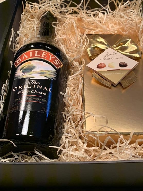 Baileys Gift Set - 70cl Baileys and Chocolate Lovers Hamper - Gift Ideas for Women, Anniversary, Birthday, Christmas