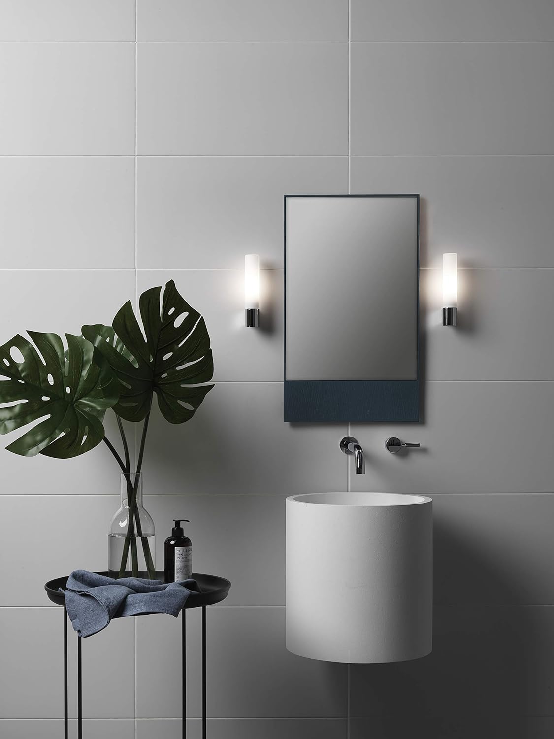 Astro 0 G9 Bari Wall Light Including 1 X 40 Watt 230 V Bulb Chrome White
