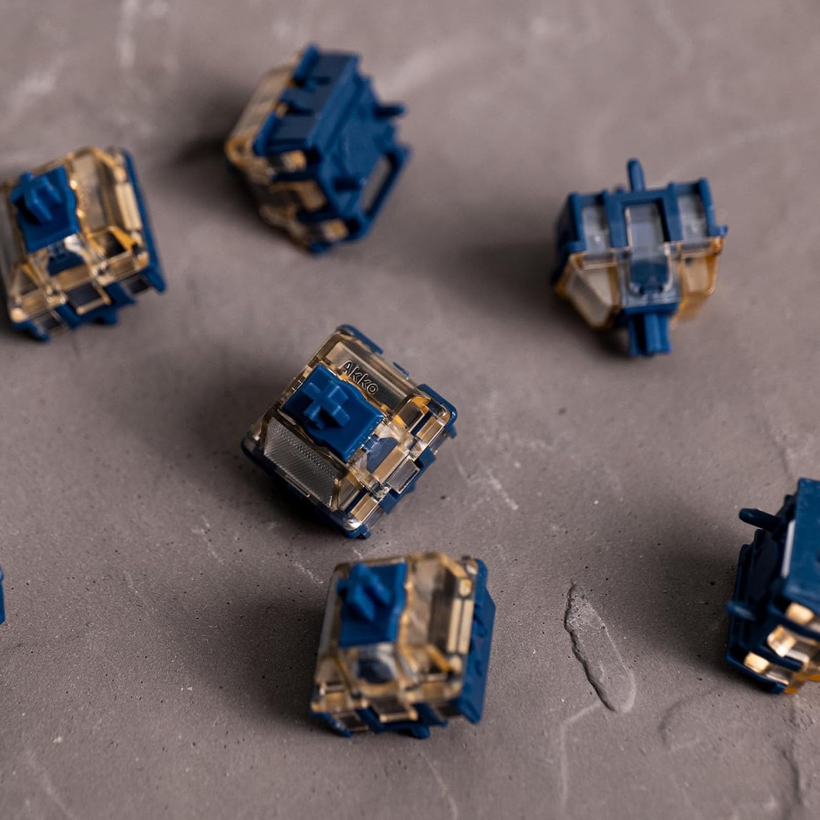 Akko Interruptor magnético Astrolink, Resorte de 20mm, 2 Pines lineales, prelubricados, con Ajuste Libre, prerrecorrido, Solo para teclados de Juegos HE magnéticos de Disparo rápido (Astrolink,45pcs)