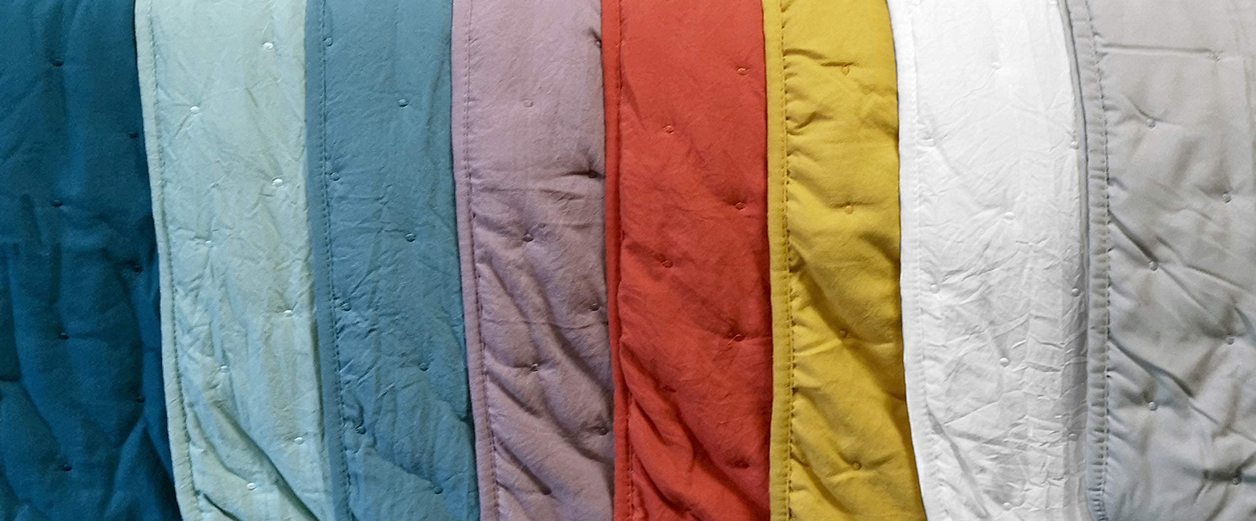 Dessus De Lit Sixtine Rouge 240x260cm - Microfibre Douce Effet Peau De Pêche - 2 Places