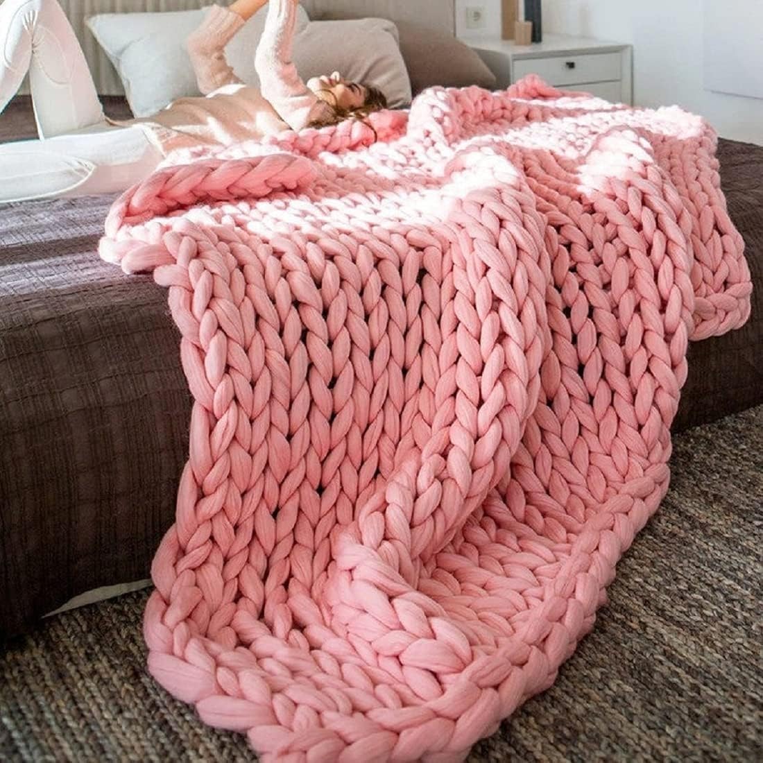 Extra Large Chunky Knit Throw Blanket Ultra Soft Handmade Knitted Sofa & Bed Blanket Cozy Thick Warm Home Decor Gift - Pink 100x200cm