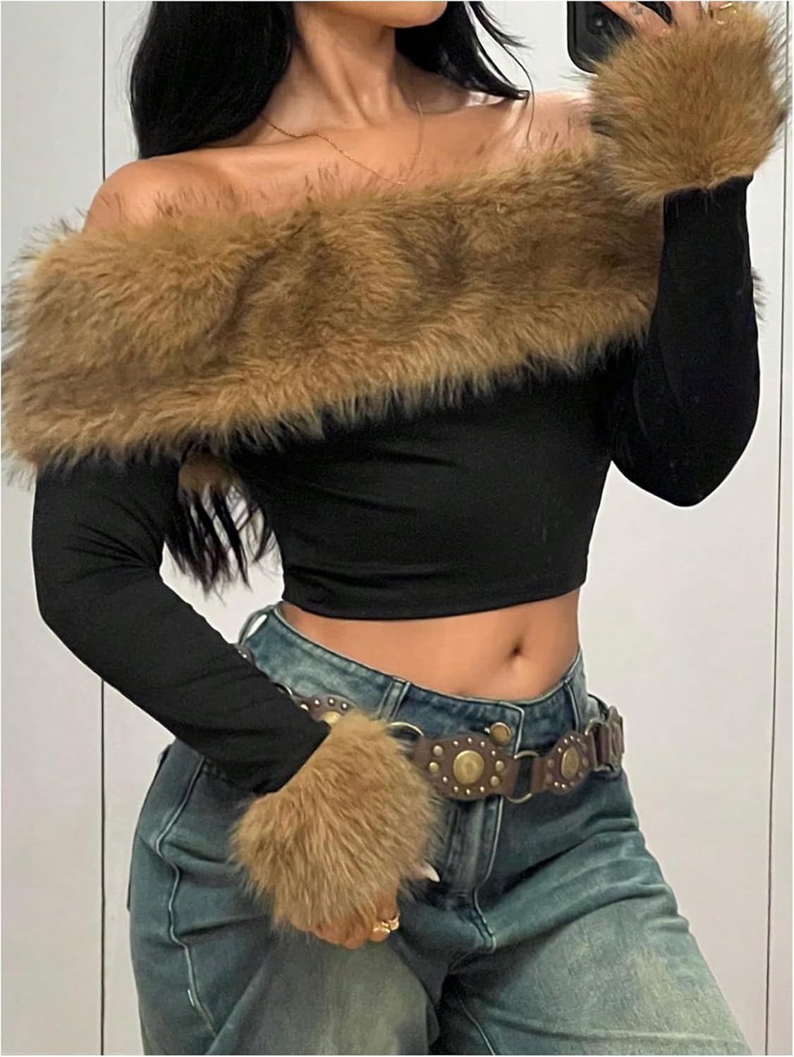 Milumia Women's Faux Fur Top Off Shoulder Long Sleeve Fuzzy Y2k Street Crop Top Party Outfits - Image 3