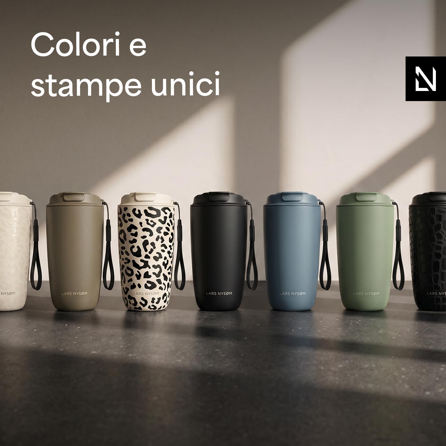 LARS NYSØM Tazza Termica per caffè Thermo Coffee Mug-to-Go con Cinturino & Coperchio in Tritan 500ml | Tazza da Viaggio con design a fantasia 0,5 Litri con Isolamento