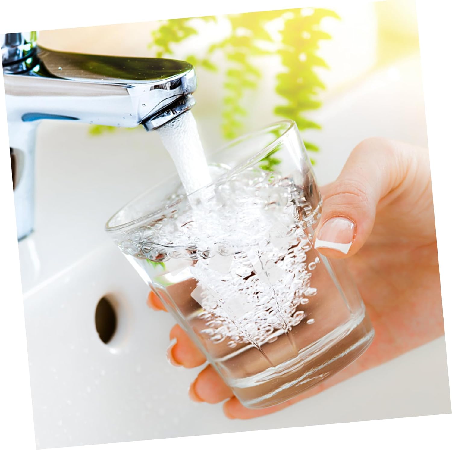 氷 ディスプレイ氷 フェイク アイス 角氷 食品 サンプル 撮影 小道具 2cm 3cm 40pcs : スピード発送 ホリック - 通販 -  Yahoo!ショッピング Ciieeo 模擬氷 再利用可能な角氷の小道具 アイスバケツ フローティングフェイクキューブ 製氷機 コールドプランジ 透明な 人工