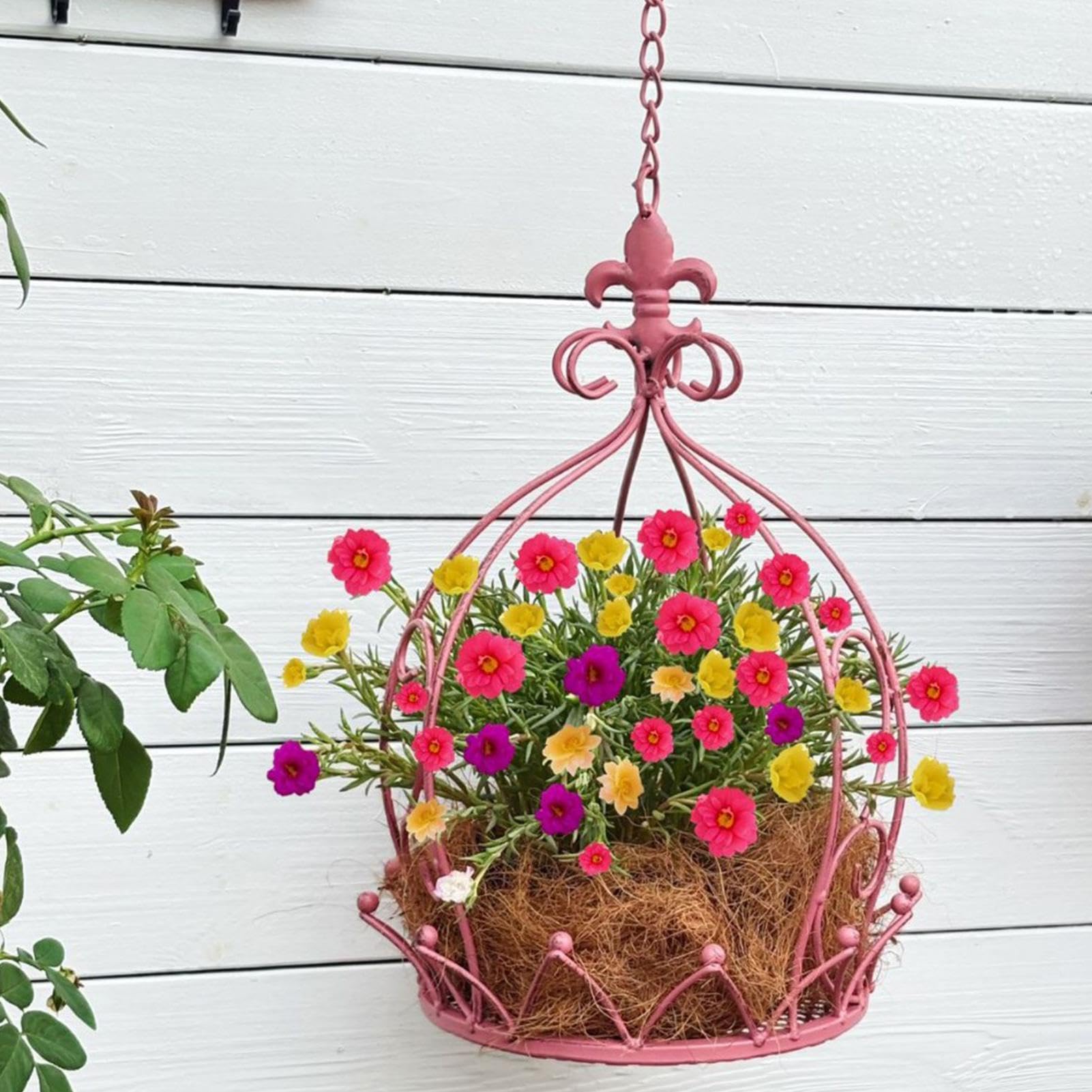 Suspension pour d'intérieur avec chaîne et panier décoratif en métal