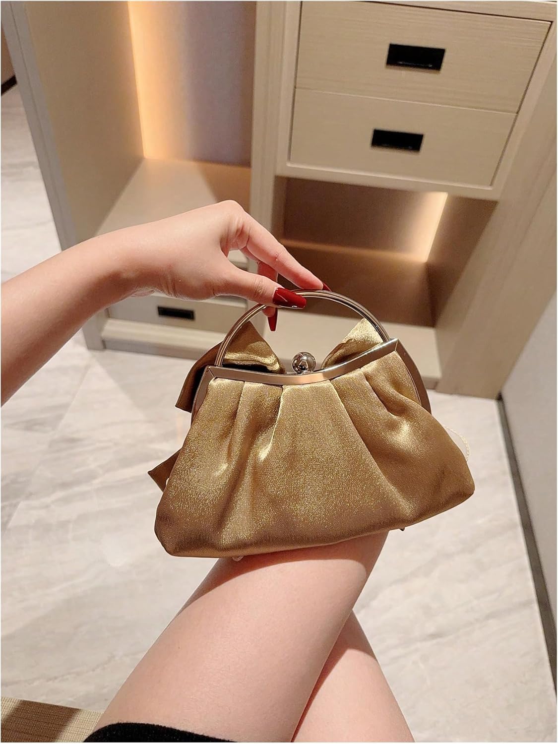 Verdusa Women's Bowknot Evening Bag Ruched Clutch Purse Party Handbag with Chain Strap