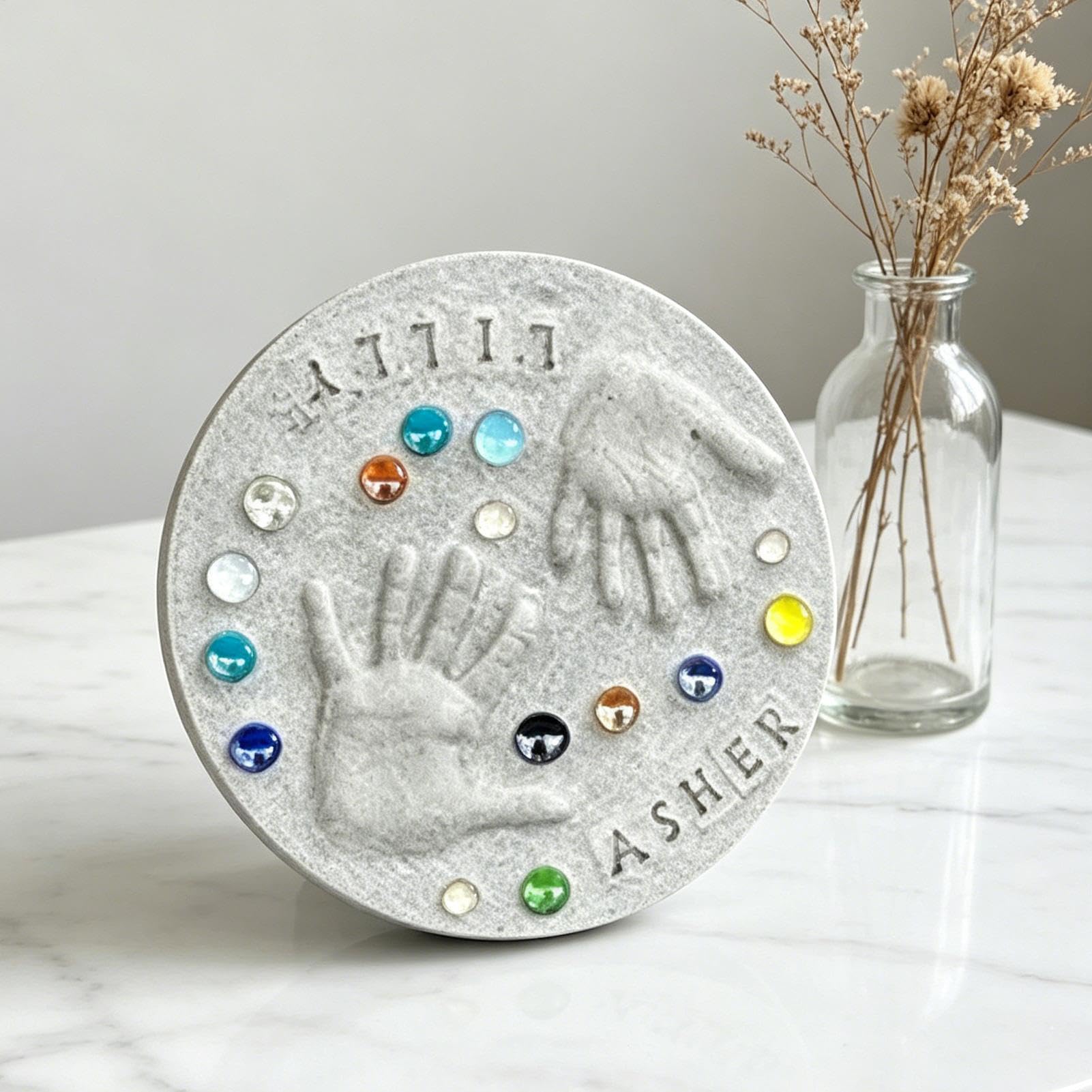 Kit cadeau d'empreinte de main bricolage, kit de tremplin d'empreinte de main bricolage pour enfant, comprend 1 module, 26 tampons de lettres et pierres colorées