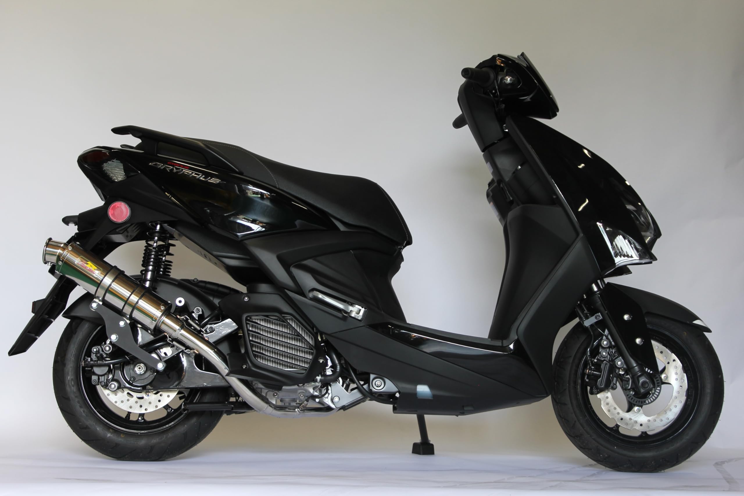Amazon.co.jp: Realize シグナス グリファス バイクマフラー 8BJ-SEJ4J