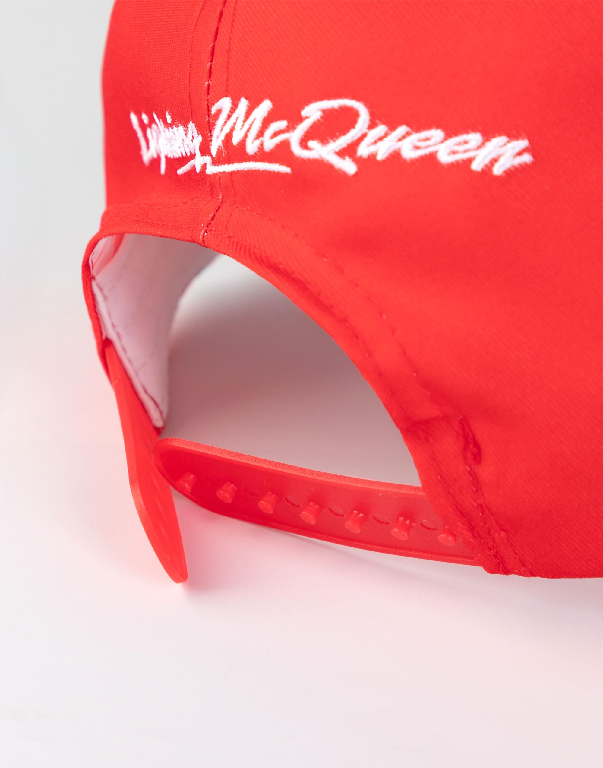 Disney Cars Lightning McQueen Kids Red Adjustable Curved Peak Cap | Letnia czapka chroniąca przed słońcem dla chłopców | '95 Rust-eze czapka w kratkę, Czerwony, Rozmiar uniwersalny