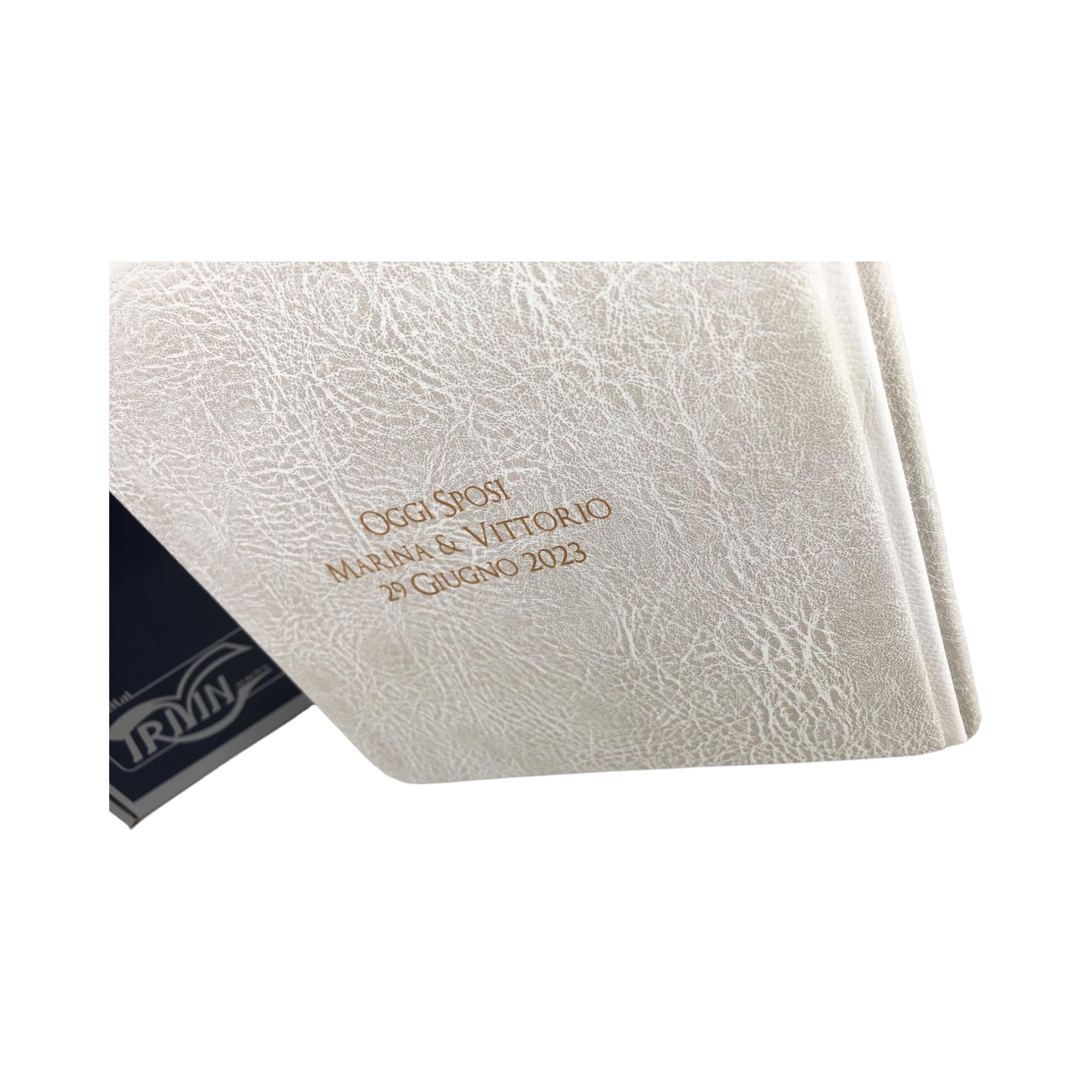 TriVin Art Album Fotografico in Similpelle Alta qualità, Personalizzabile con Incisione. Ideale per Matrimonio, Anniversario, Qualsiasi Evento (Bianco Polar-Bianco)
