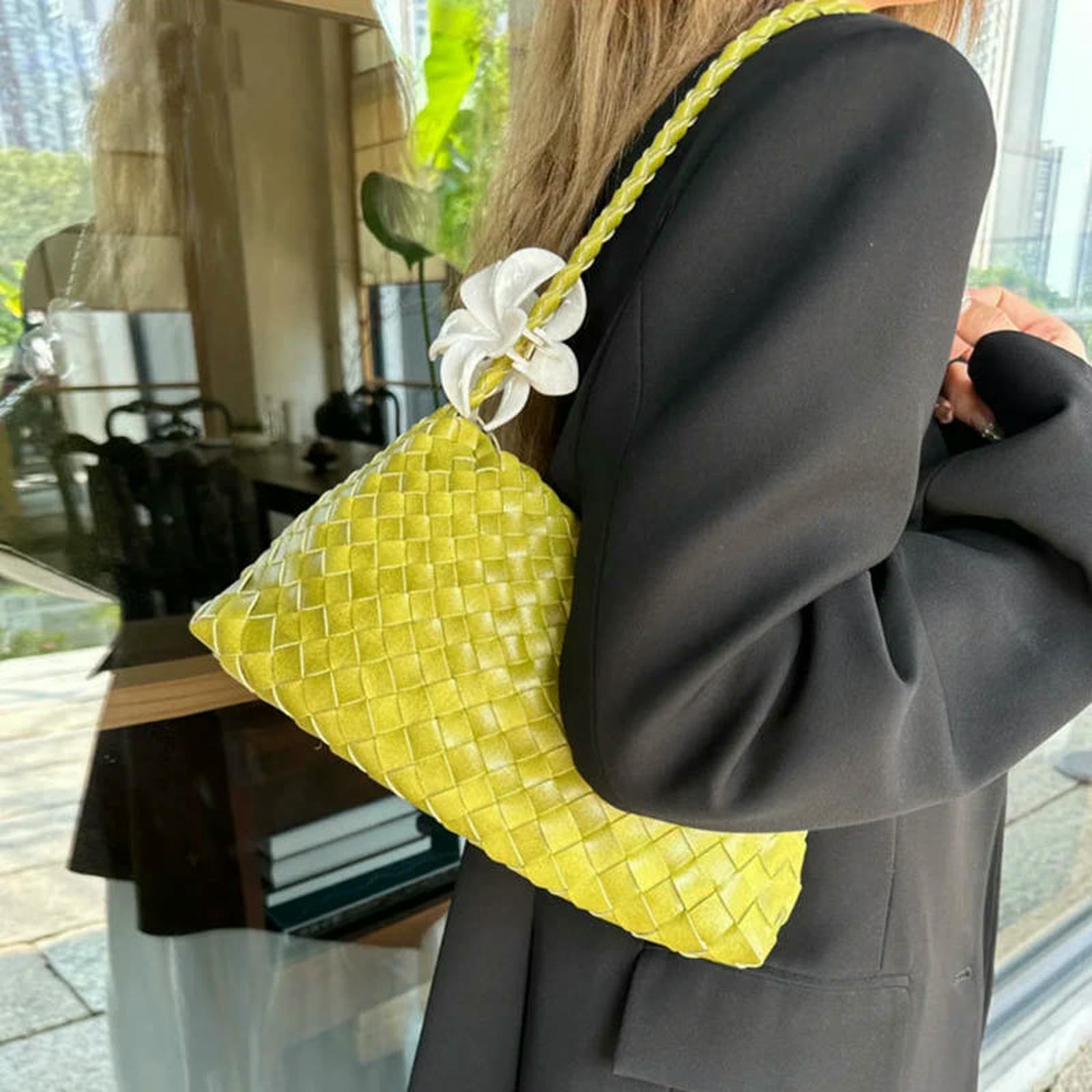 Handtasche Frauen Pu Handgewebte Schultertasche, Gemüse Korb Segelboot Eimer Urlaub Casual Handtasche-Off Weiß