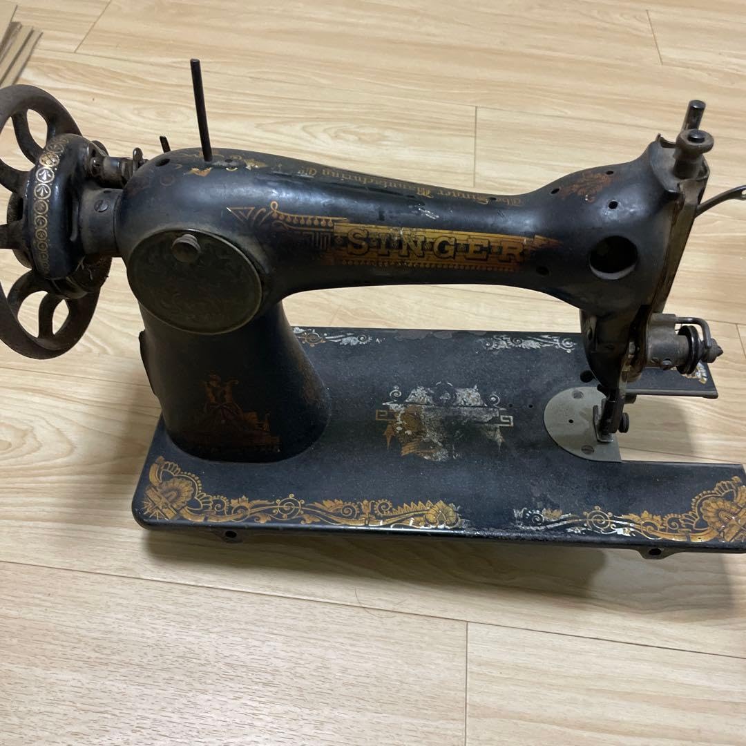 1923年製　スコットランド　クライドバンク工場　ビンテージ　シンガー　ミシン Amazon.co.jp: シンガーミシン 1925年製 スコットランド クライド