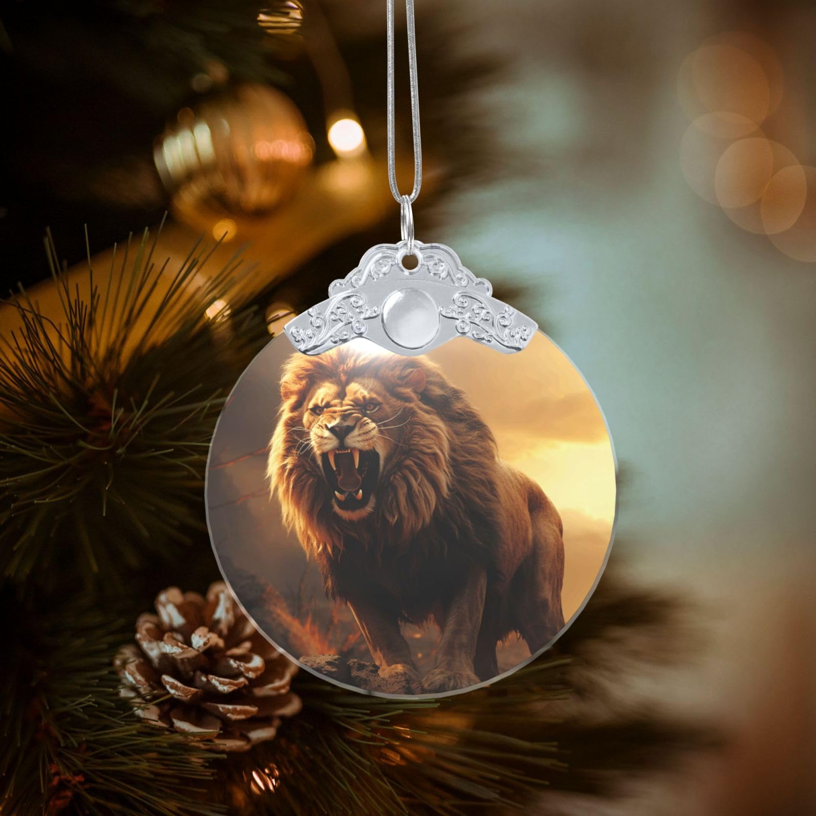 Crystal Christmas Ornaments for Christmas Tree Decoration Hanging Angry Roaring Lion Ornament with Gold Ribbon Crafts Round Pendant for Keepsake Gifts Glass Xmas Decor Party Supplies