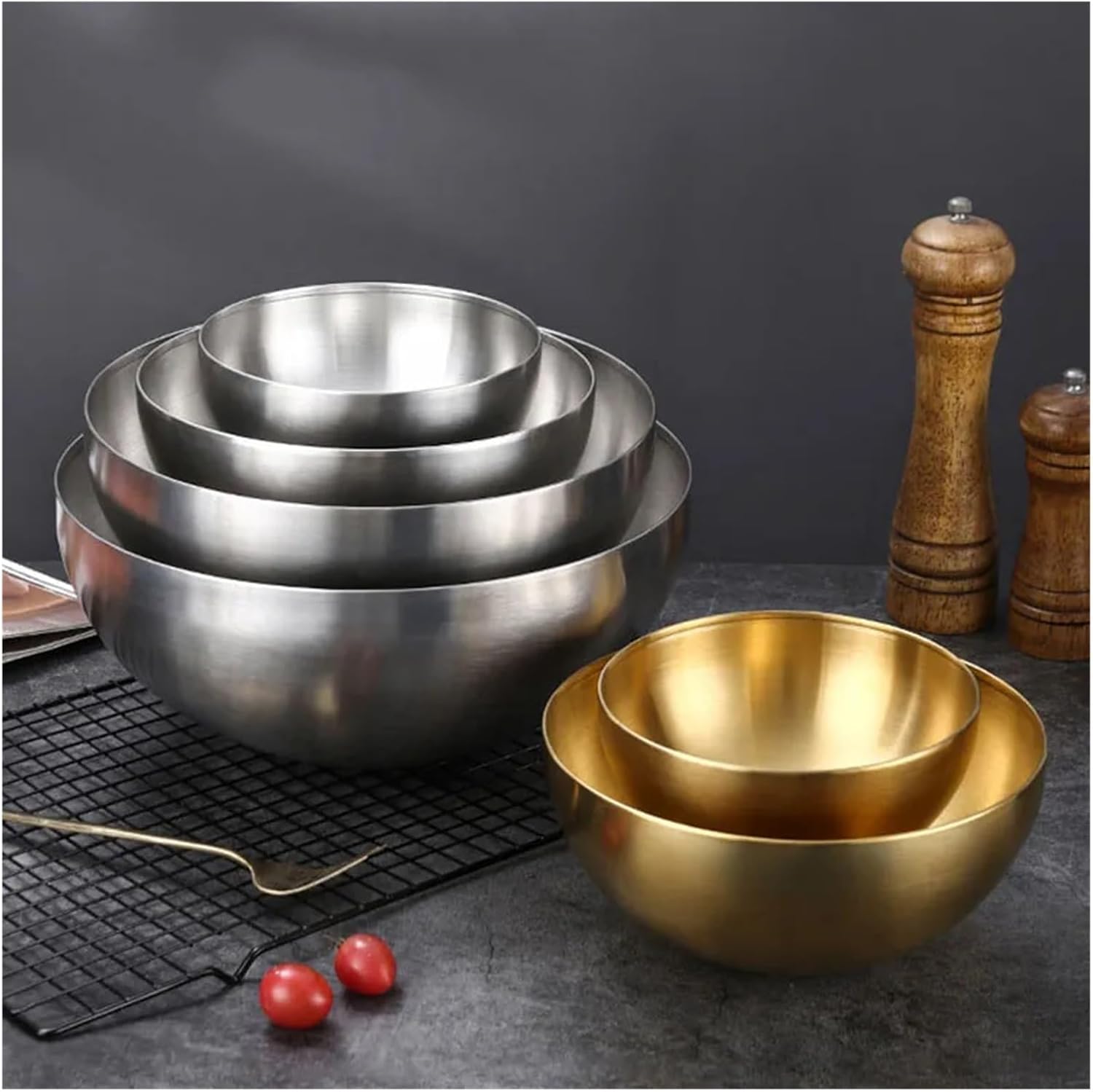 Stainless Steel Mixing Bowl 15cm/20cm/24cm/28cm Stainless Steel Salad Bowl Multifunctional Cooking Basin Noodle Round Golden Silver(Silver 20cm)