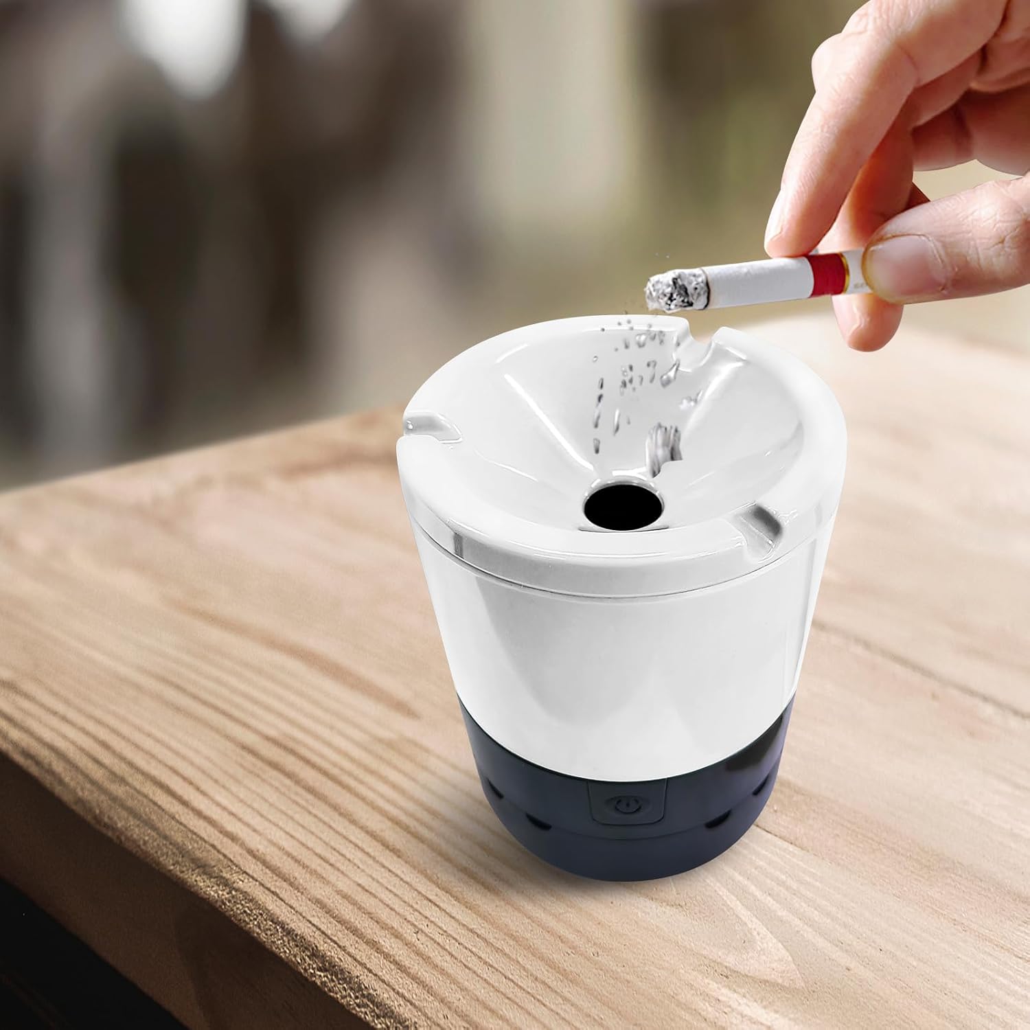 2 in 1 Multifunctional Ashtray, Indoor Ashtray - Melamine Material, Powered by AA Batteries, Easily Suck Away Scattered Ash Around (White)