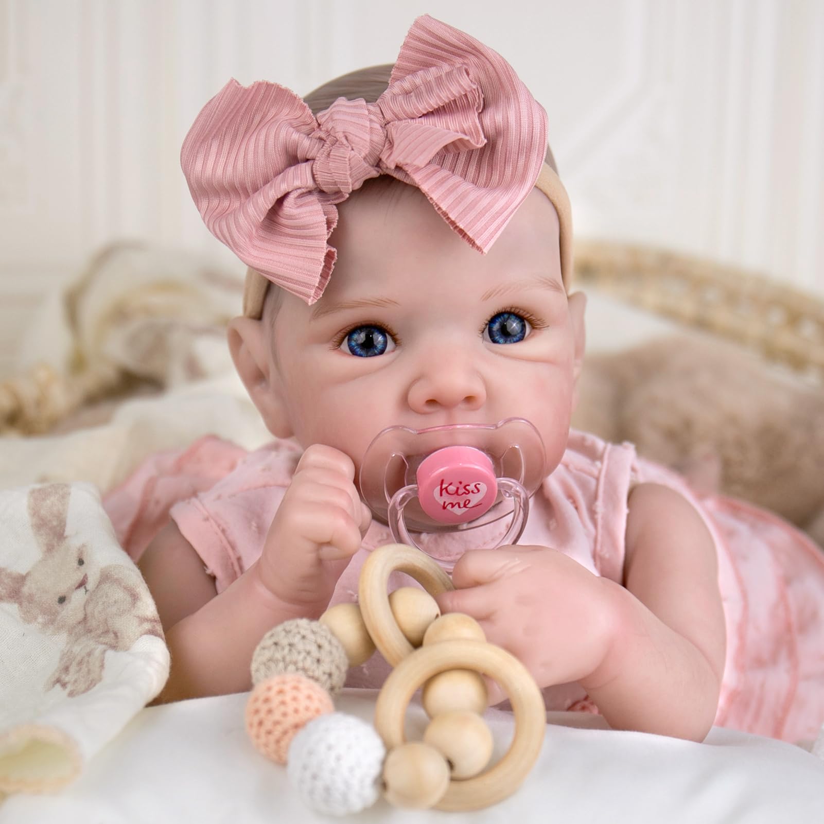 Muñecas de bebé Reborn realistas: muñeca de bebé recién nacida realista de 20 pulgadas con extremidades posables y kit de alimentación, juego de regalo para niñas mayores, coleccionistas y niños 2