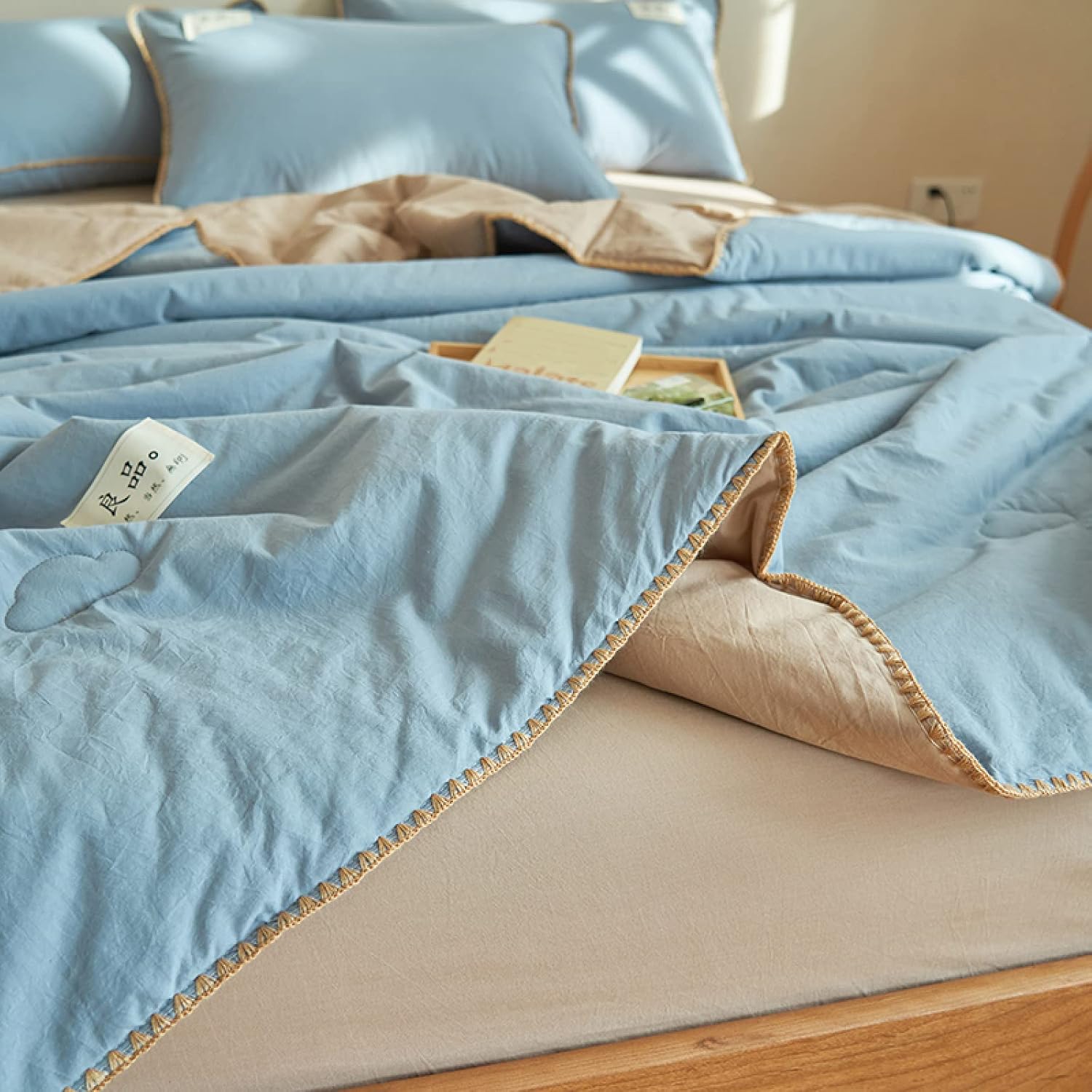 Double Duvet King Size Duvet 10.5 TOG Lightweight 4.5 TOG Duvet Microfiber Soft Summer Duvet Box Stitch Down Alternative Quilt (P quilt200x230cm+Pillowcase*2)