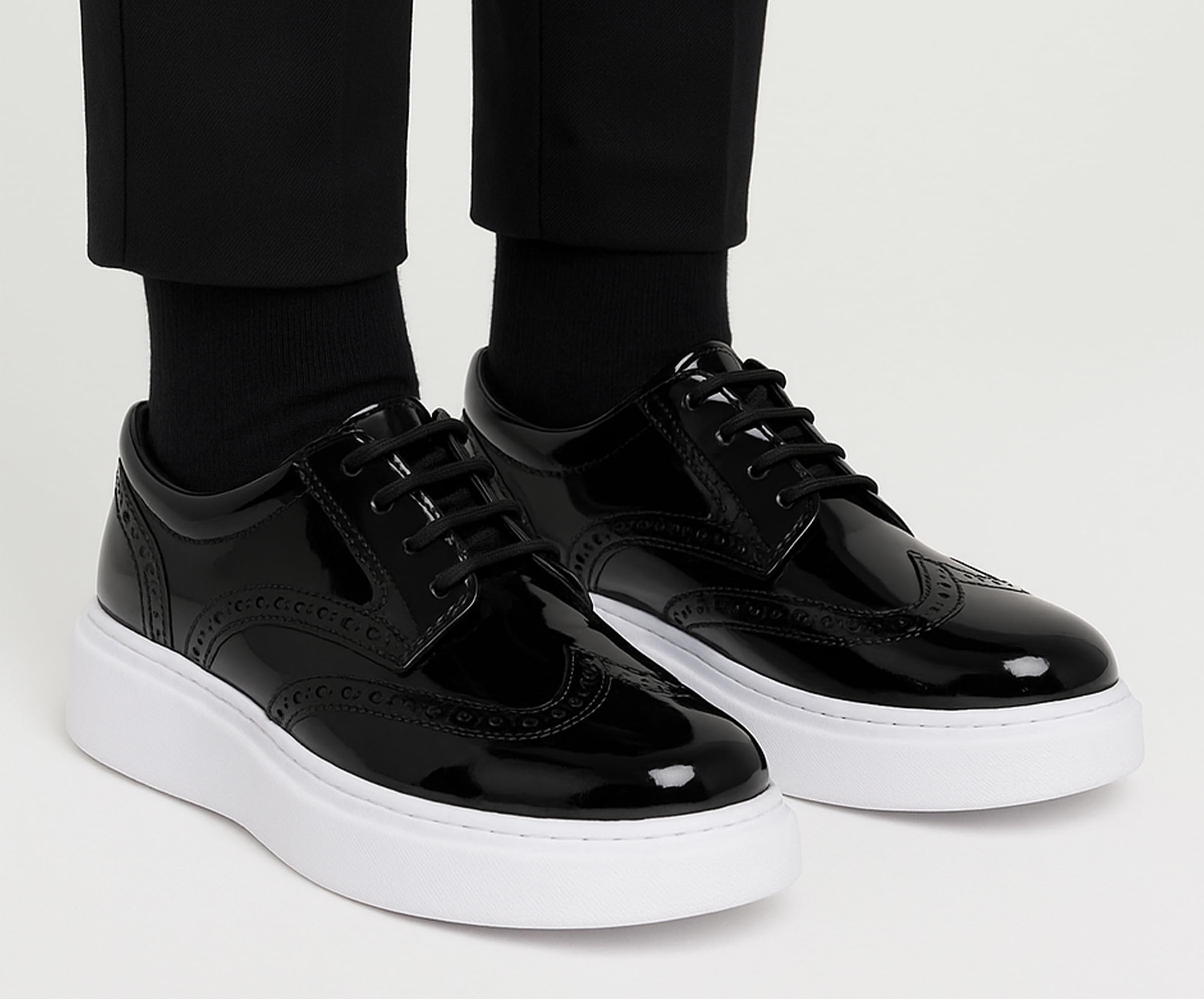 Mocassins à Enfiler Noirs Classiques en Daim pour garçons avec Semelle Robuste pour Robe et événement décontracté
