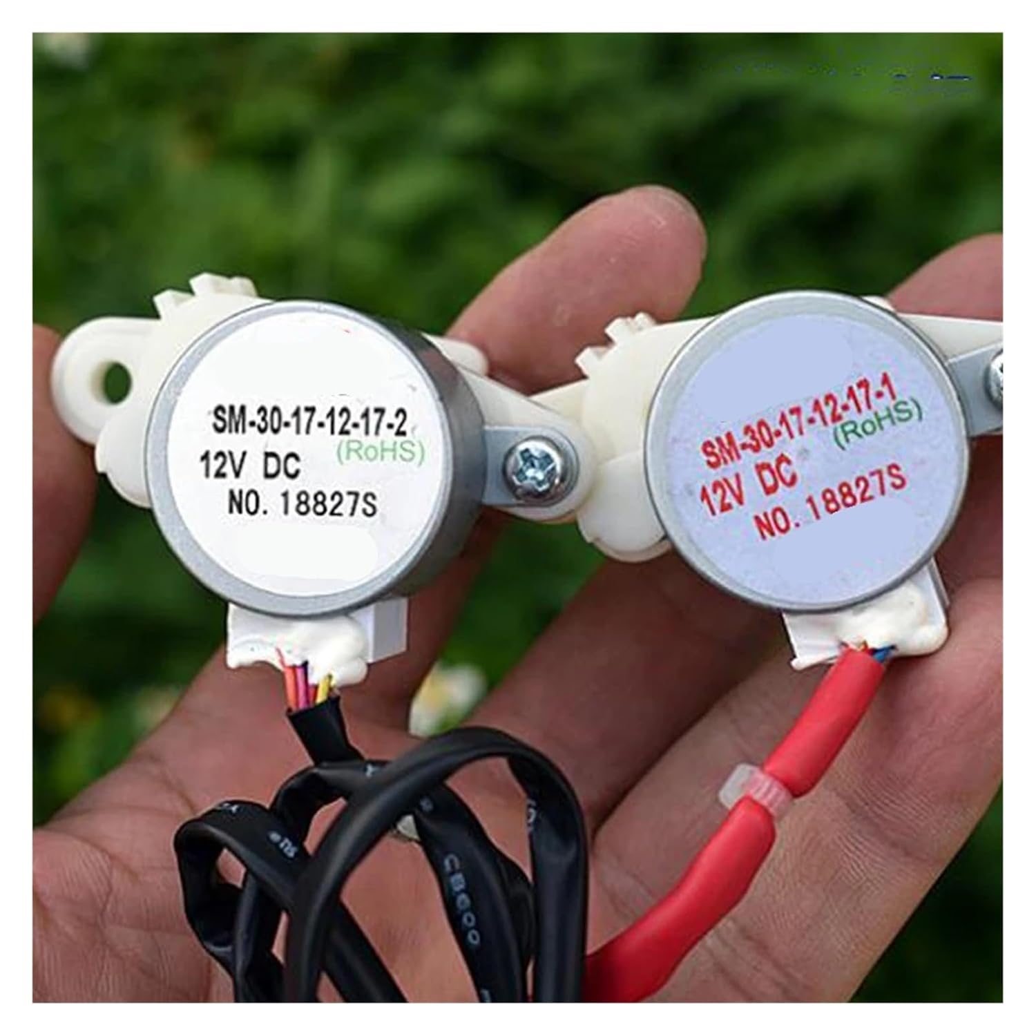 DC12Vバルブモーター2個、4相5線式ステッピングモーター、30mmステッピングギア、電子スターター、ダブルギアボックス。