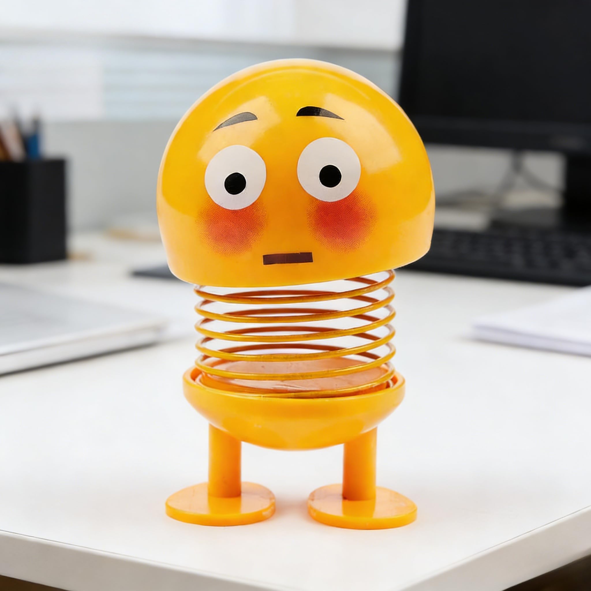 Fun Smiling Figurine, Creative Bobblehead Car Ornament, Swinging Little Gift for Desk, Car, Office 1pack (Shy Face)
