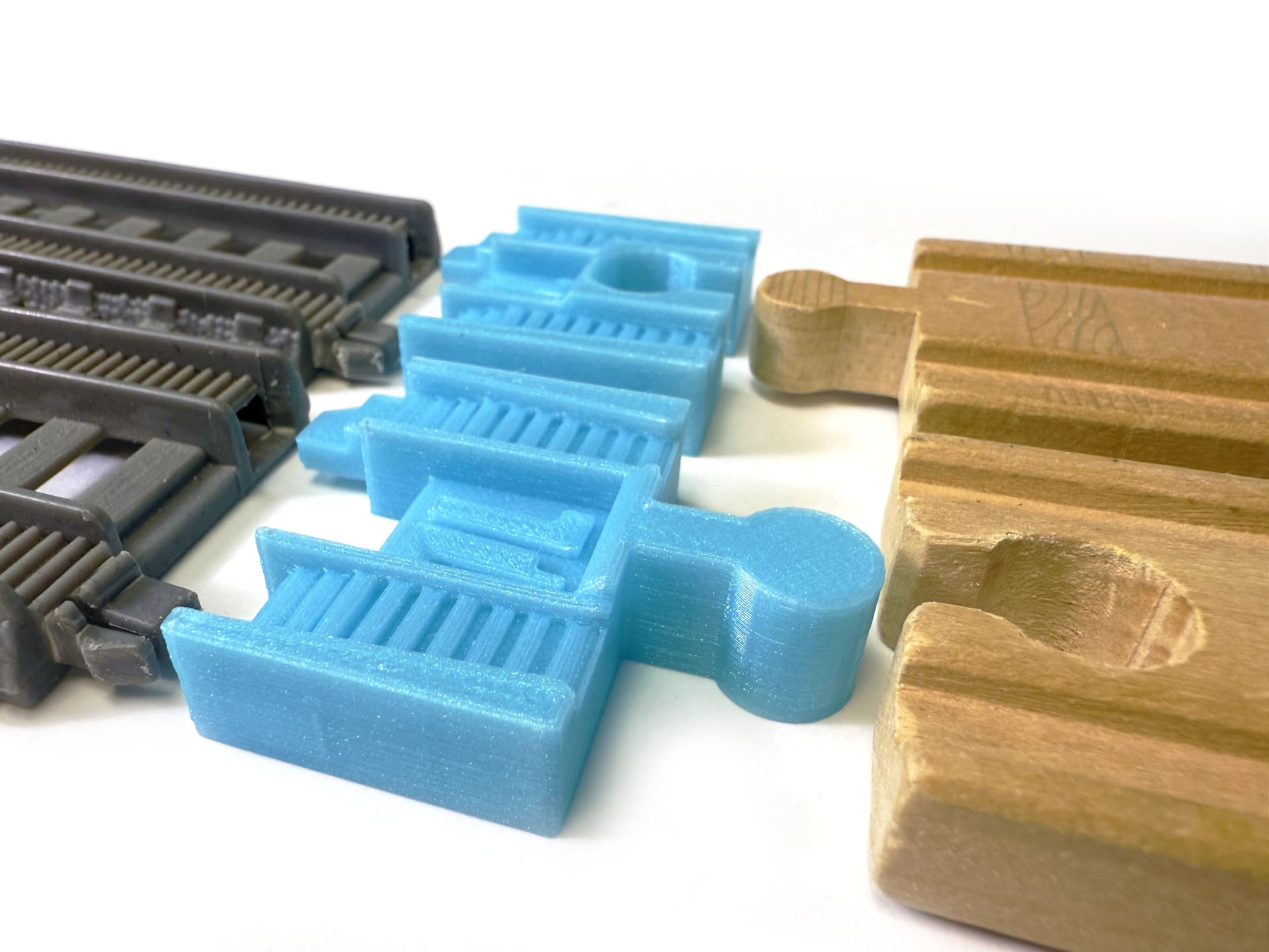 TrainLab Track Adapters Compatible with Trackmaster (2014+) to Wooden Railway Train Tracks (2pc) (Light Blue)