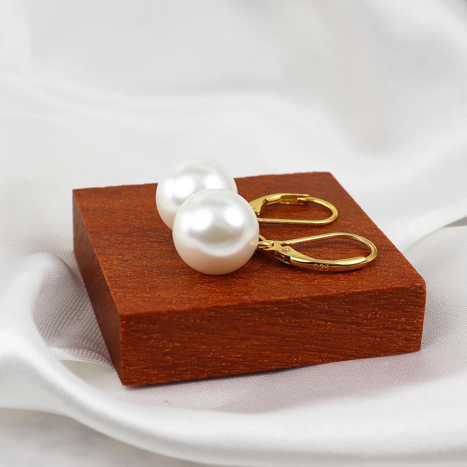 925 Sterling Silver Simulated Pearl Eardrop 18k Gold Plated Leverback Dangle Earrings - Image 3